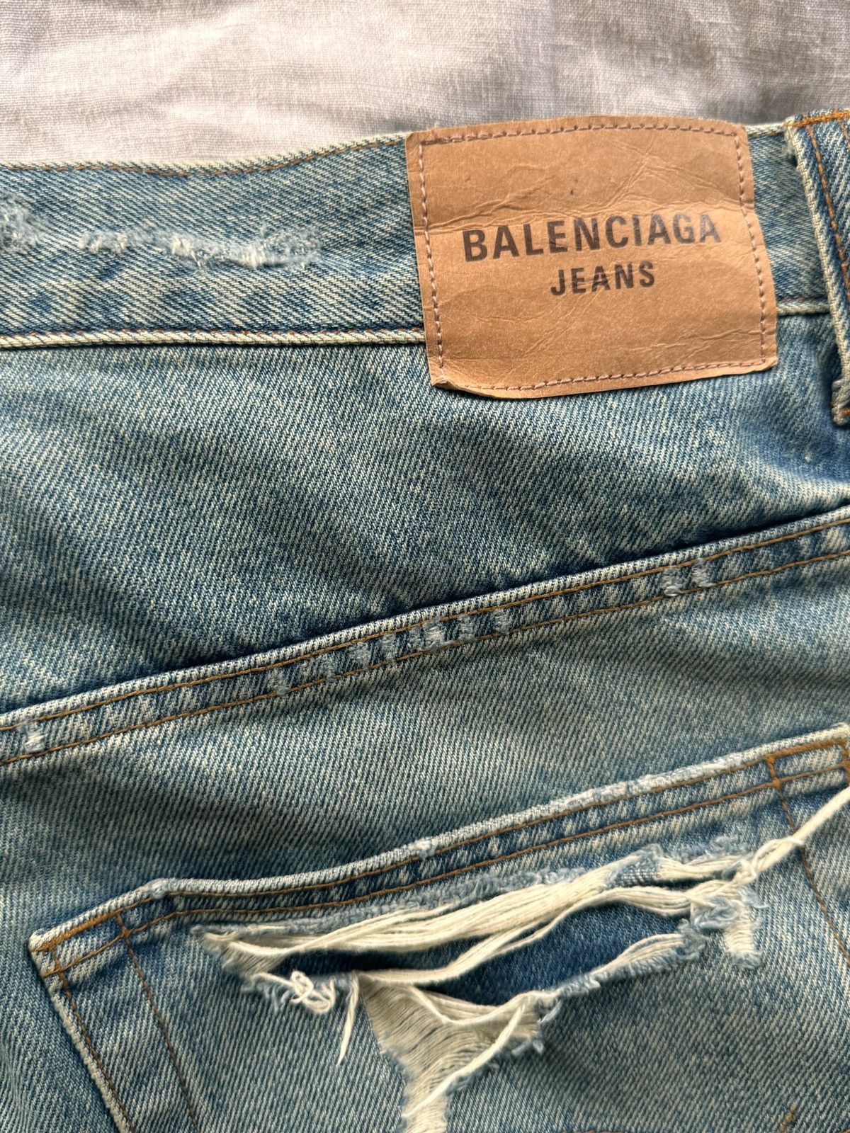 Balenciaga Balenciaga FW21 Destroyed Jeans Size US 34 / EU 50 - 4 Thumbnail