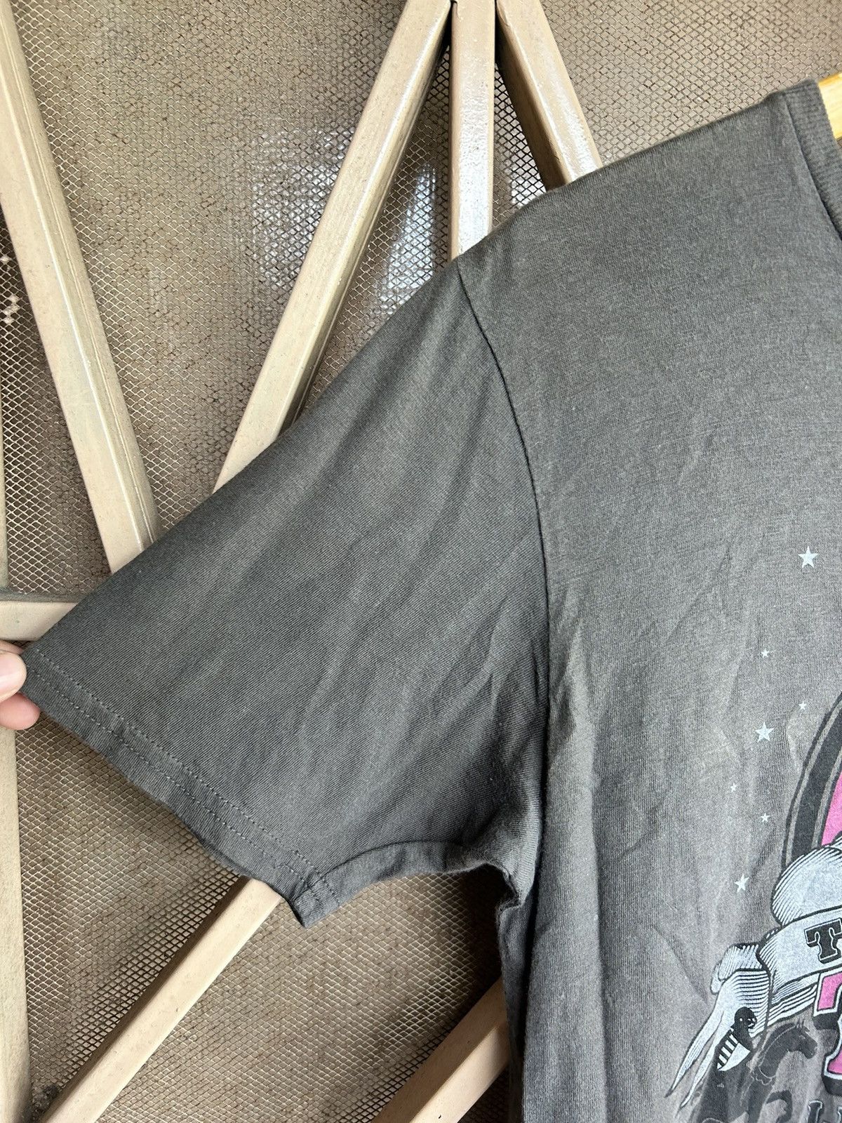 Band Tees 💸BINDINGOFFER💸TOHOSHINKI TIME LIVE TOUR 2013 TEE Size US M / EU 48-50 / 2 - 3 Thumbnail