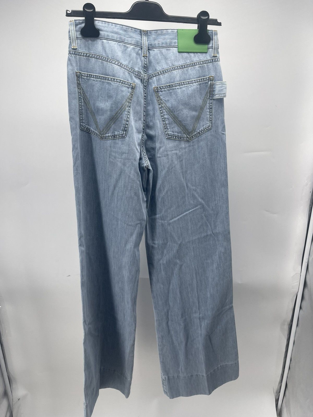 Bottega Veneta Bottega Veneta light bleached denim jeans size 38 Size 26" / US 2 / IT 38 - 4 Thumbnail