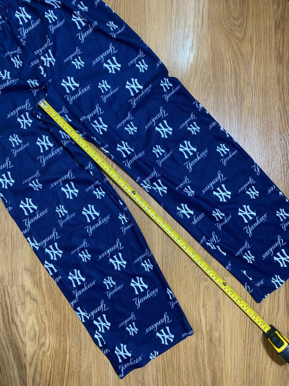 MLB × Vintage Crazy Vintage Baggy Y2K New York Yankees Sweatpants USA Size US 32 / EU 48 - 4 Thumbnail