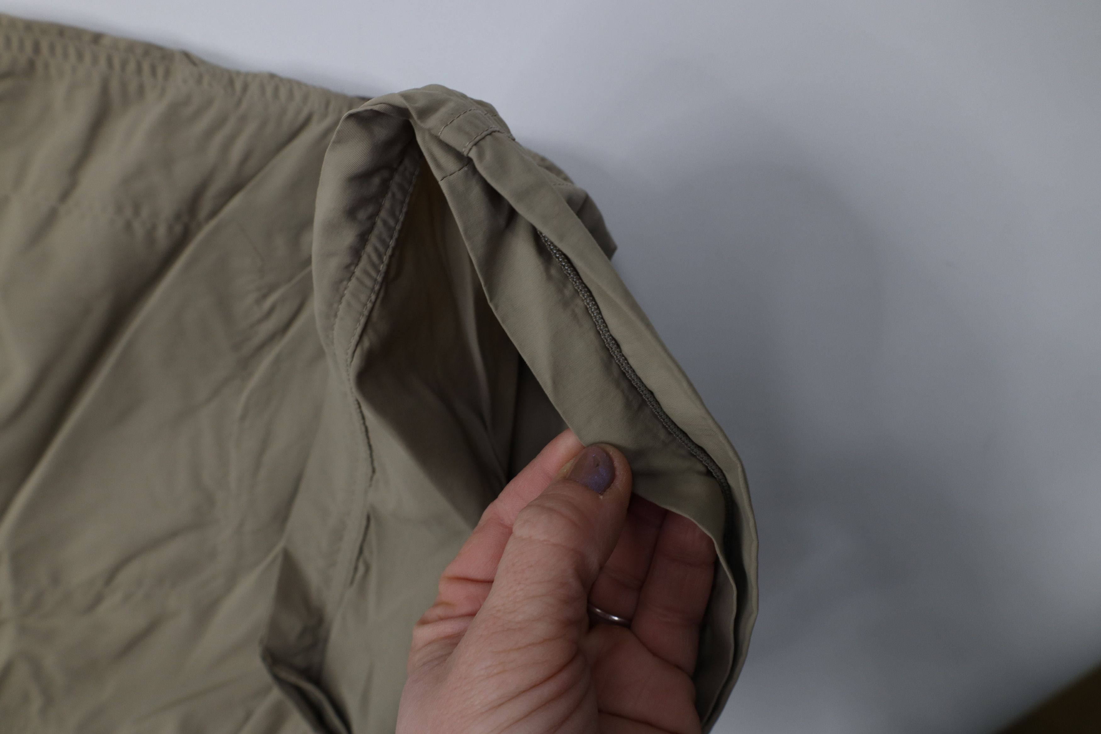 Vintage Vintage 90s Streetwear Above Knee Trekking Cargo Shorts Tan Size US 36 / EU 52 - 15 Thumbnail