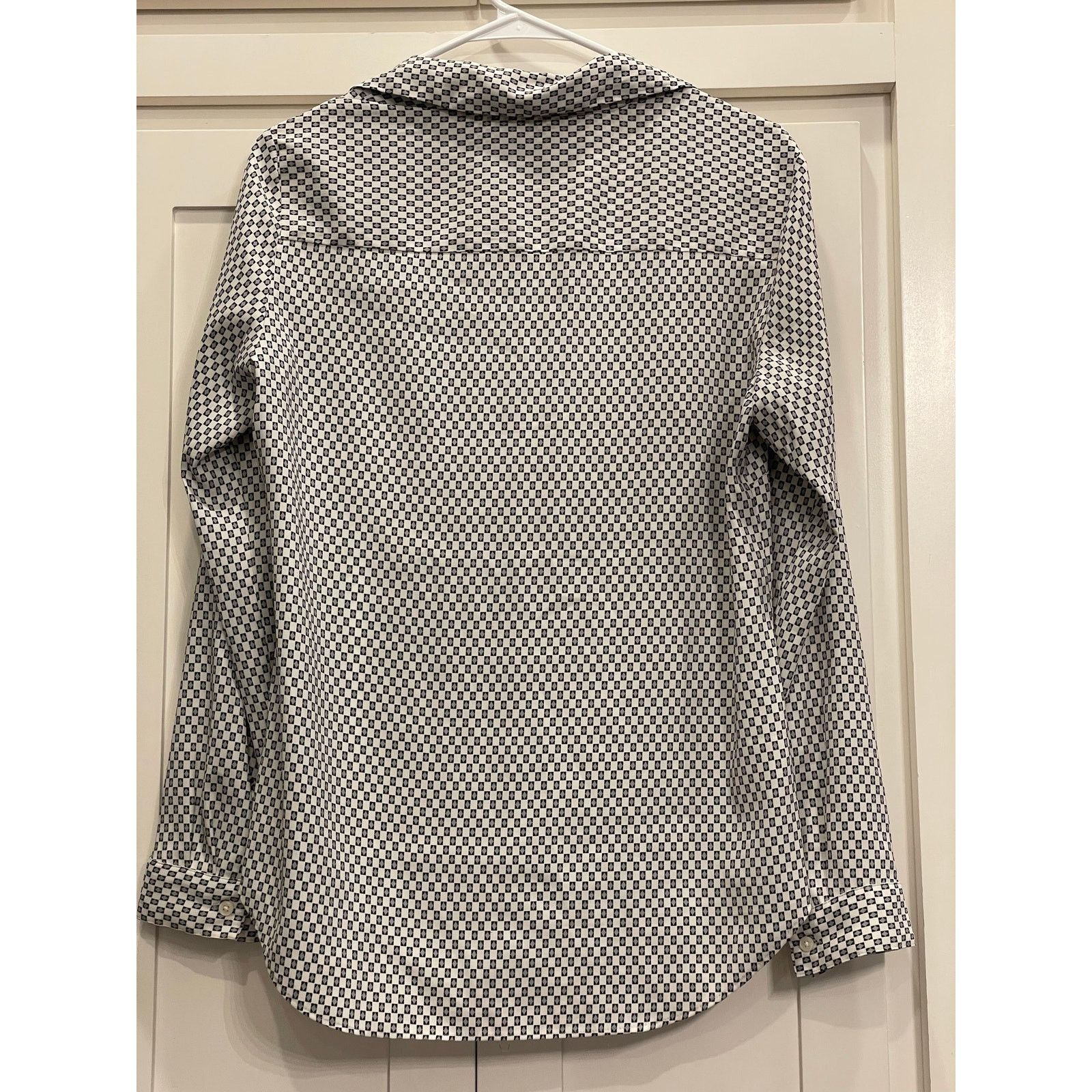 Ann Taylor Ann Taylor Tailored button up white and gray diamond M Size M / US 6-8 / IT 42-44 - 2 Thumbnail