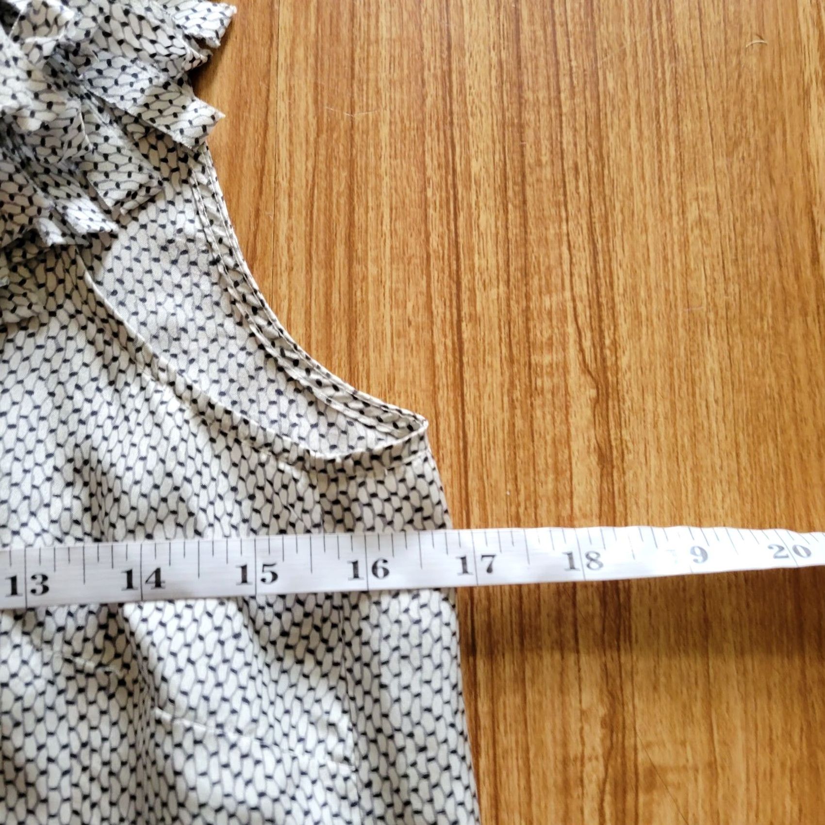 J.Crew J. Crew Shirt Womens Size 0 Black White Pattern Sleeveless Silk Ruffle Neck Top Size XS / US 0-2 / IT 36-38 - 6 Thumbnail