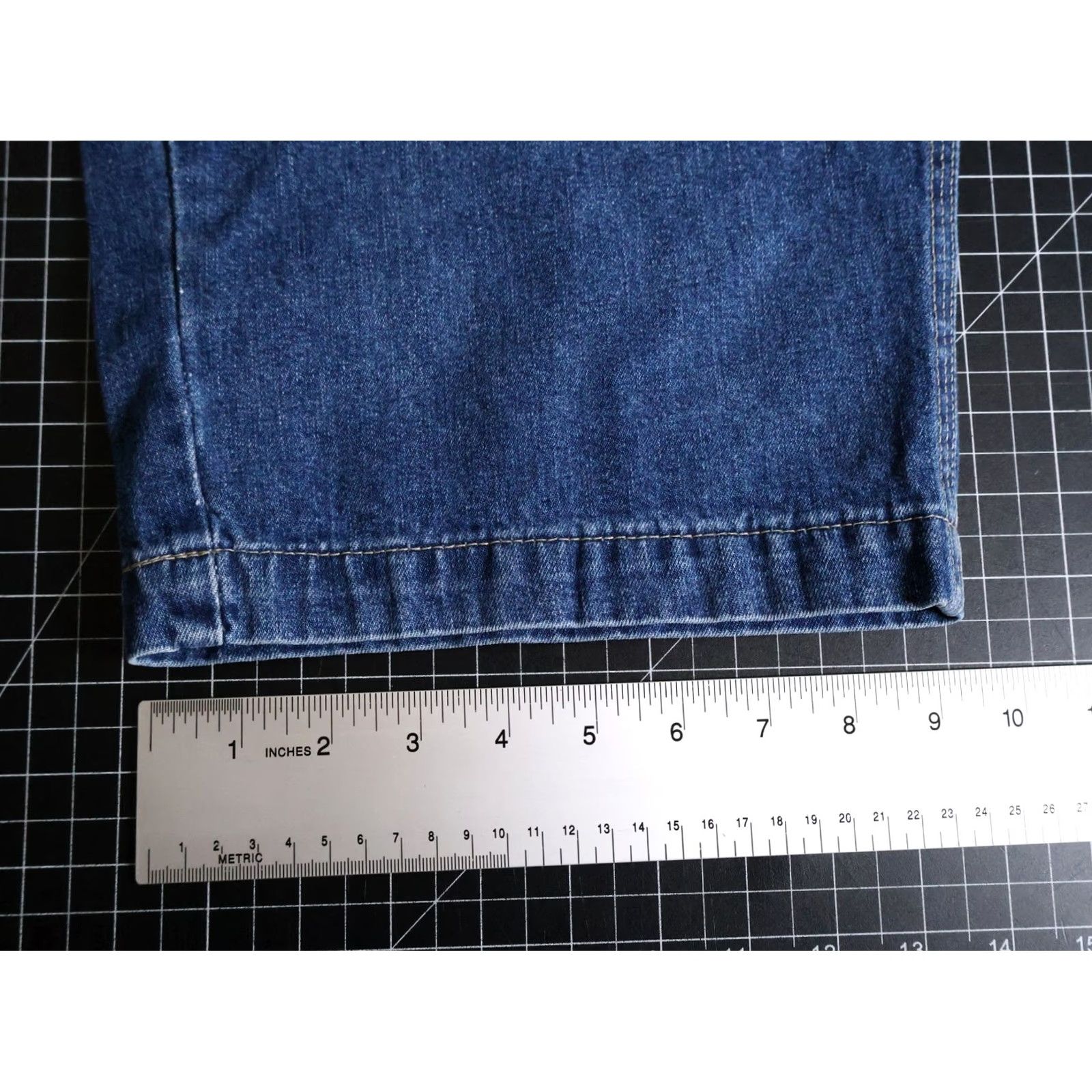 Tommy Hilfiger VINTAGE Tommy Hilfiger Jeans Baggy Denim 2002 Women's 18 Plus 38 x 26 Wide-Leg Carpenter Blue Denim 5-Pocket Mens/Womens Size 26" / US 2 / IT 38 - 7 Thumbnail