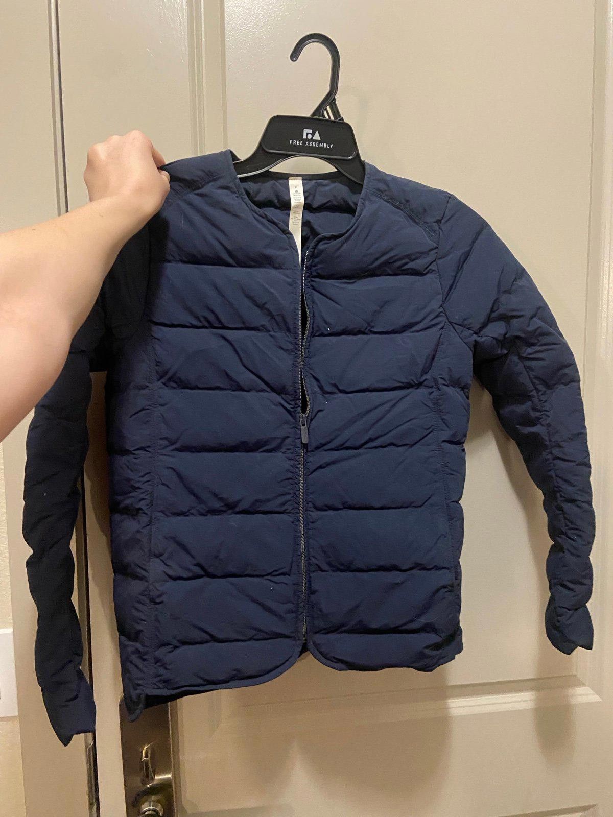 Lululemon Lululemon Dark Blue Puffer Jacket Size S / US 4 / IT 40 - 1 Thumbnail