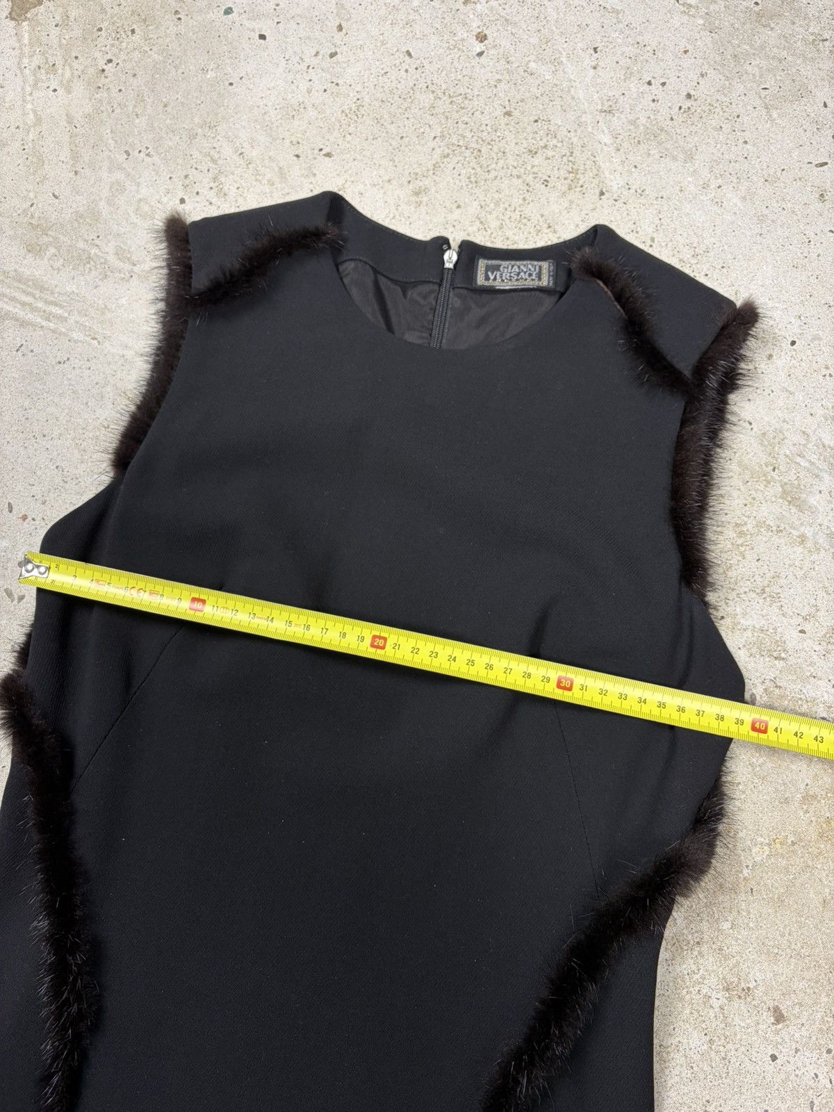Versace F/W 1999 Gianni Versace by Donatella Mink Fur Pencil Dress Size S / US 4 / IT 40 - 12 Thumbnail
