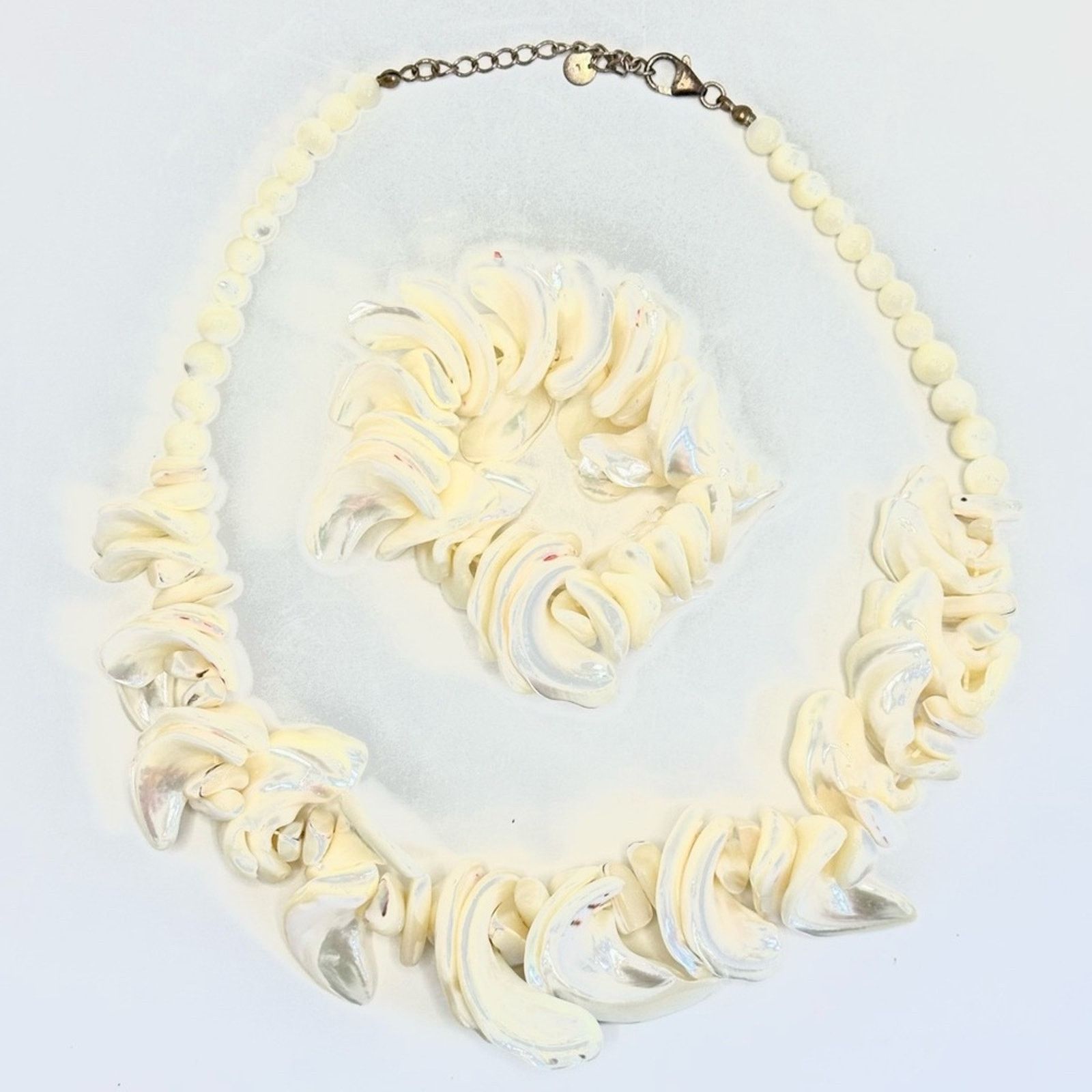 Other Vintage Mother Of Pearl Hand Beaded Necklace & Bracelet Set Size ONE SIZE - 3 Thumbnail