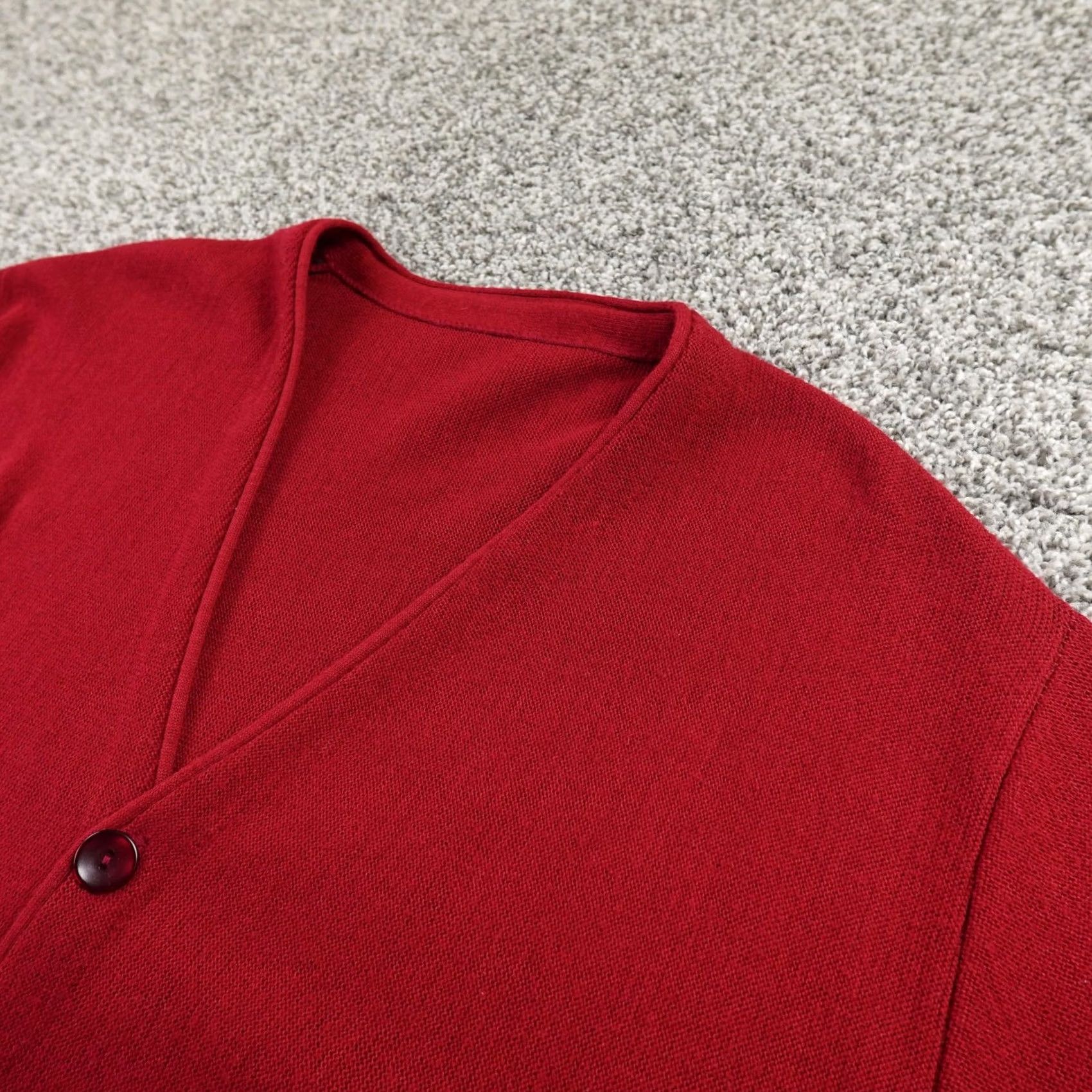 Vintage VINTAGE Mens Cardigan Sweater M Red Orlon Acrylic V-Neck Knit Grandpa Knit Solid Long Sleeve Size US M / EU 48-50 / 2 - 2 Thumbnail