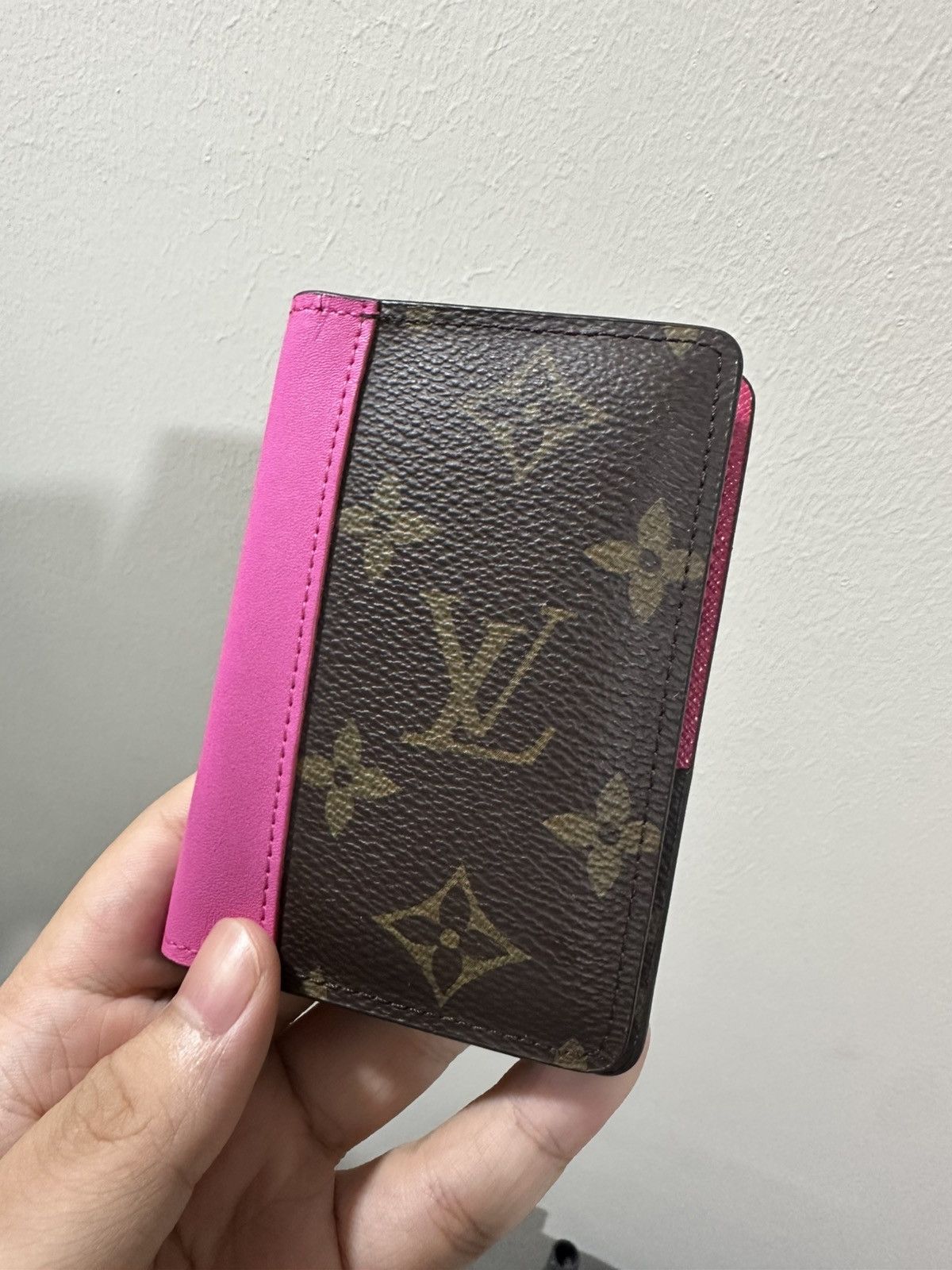 LouisVuitton pocket