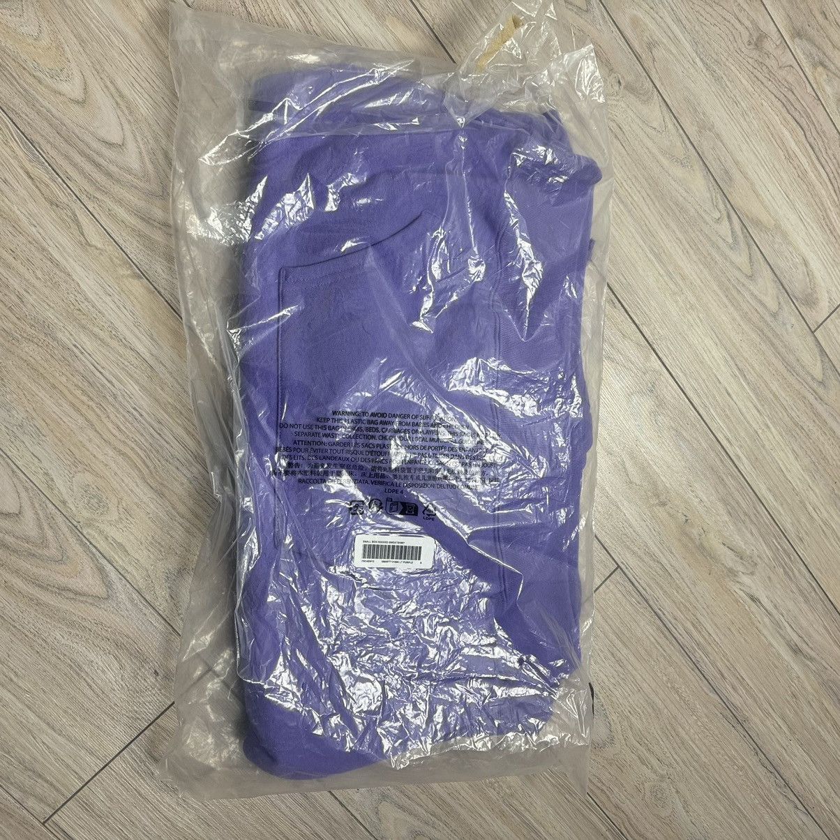 Hypebeast Supreme Small Box Hooded Sweatshirt Light Purple Deadstock Size US S / EU 44-46 / 1 - 4 Thumbnail