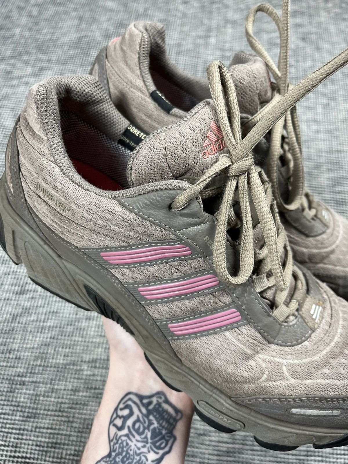 Adidas y2k adidas gorpcore sneakers gore tex cute pink Size US 7.5 / IT 37.5 - 2 Thumbnail