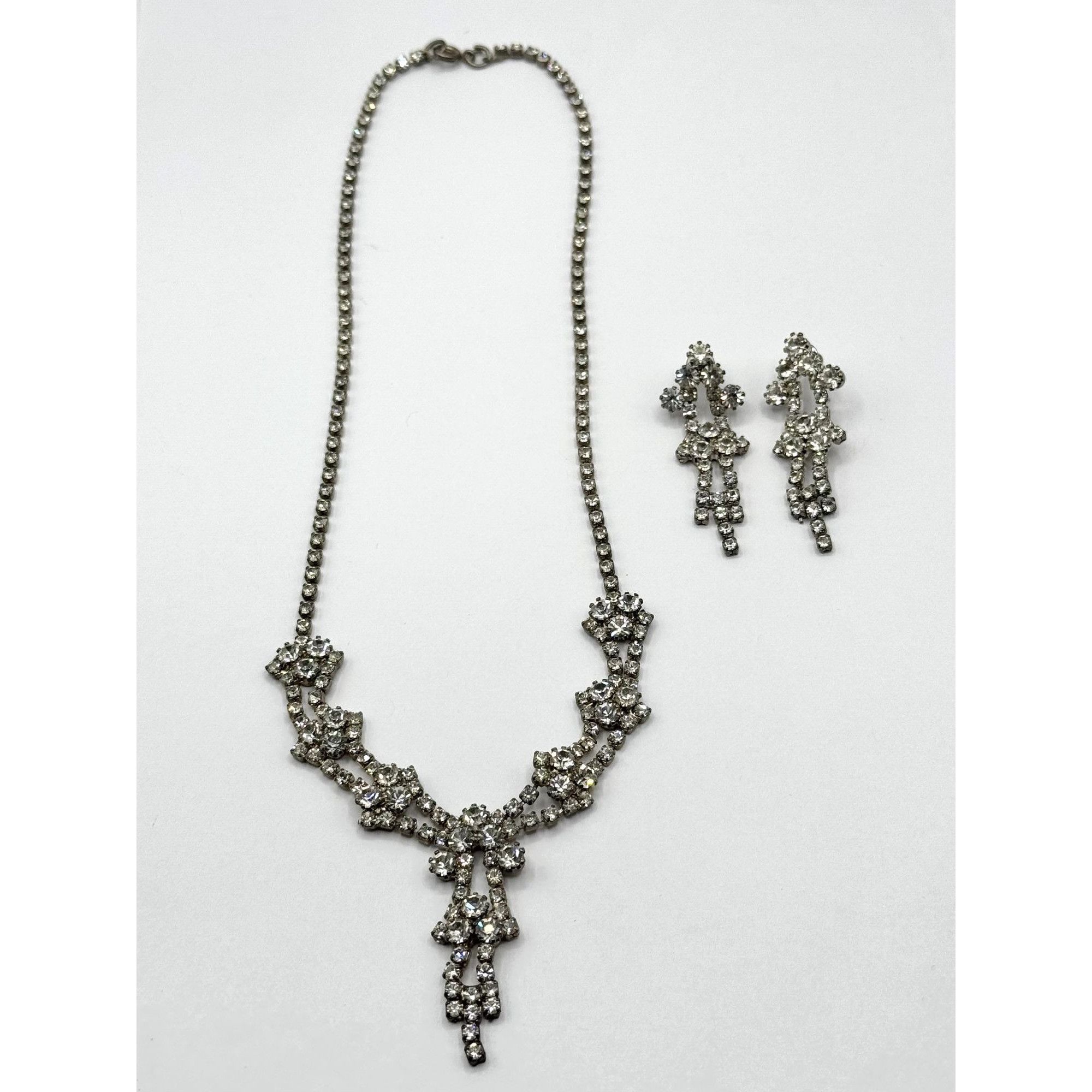 Vintage Vintage silver glass rhinestone floral necklace & earrings j Size ONE SIZE - 2 Thumbnail