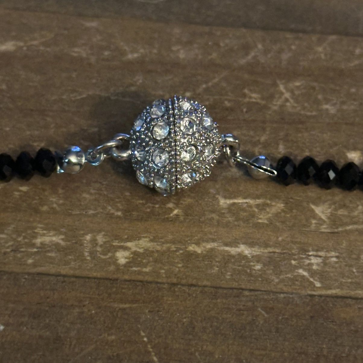 Vintage Vintage black crystal bead paved clasp necklace Size ONE SIZE - 3 Thumbnail