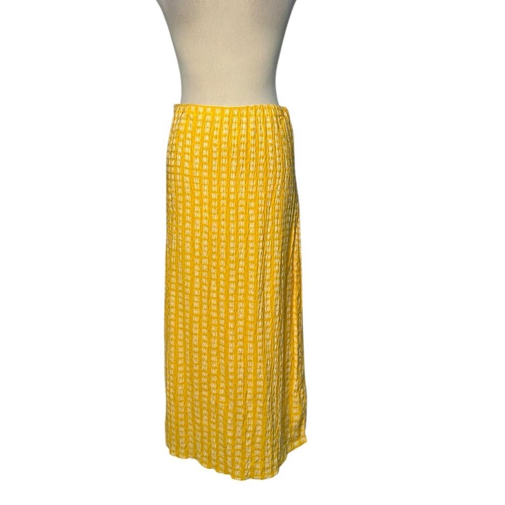 Urban Outfitters Urban Outfitters yellow butterfly midi skirt size Small Size 28" / US 6 / IT 42 - 1 Thumbnail