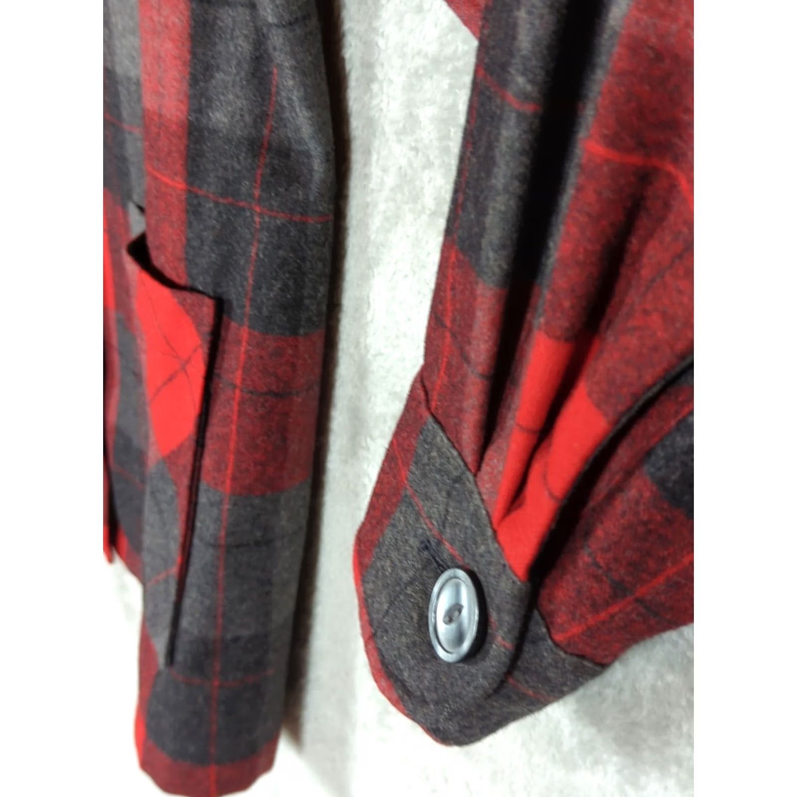 Pendleton VINTAGE Pendleton 49er Wool Shirt Jacket Shacket Red/Gray Plaid Women L Tall Blazer Size L / US 10 / IT 46 - 4 Thumbnail