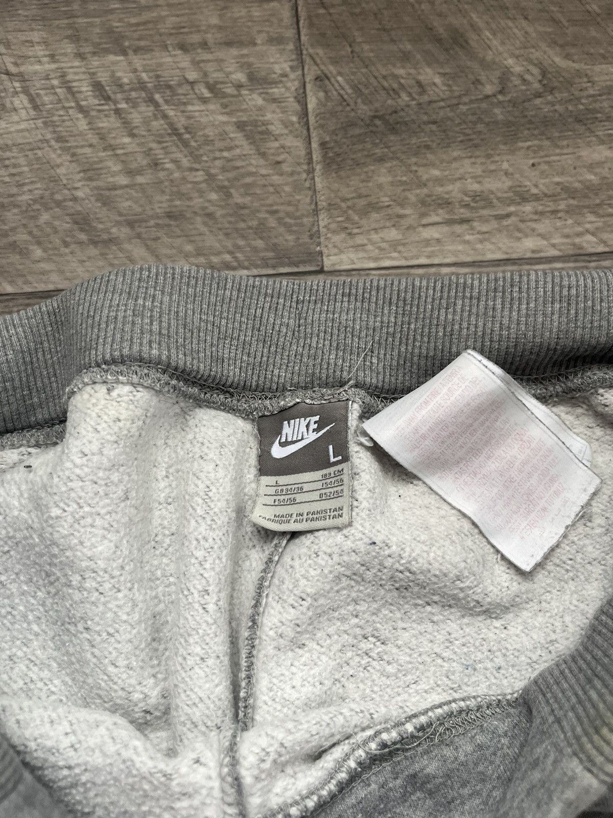 Nike Vintage Y2K Baggy Light Gray Nike Sweatpants Size L Size US 34 / EU 50 - 18 Thumbnail