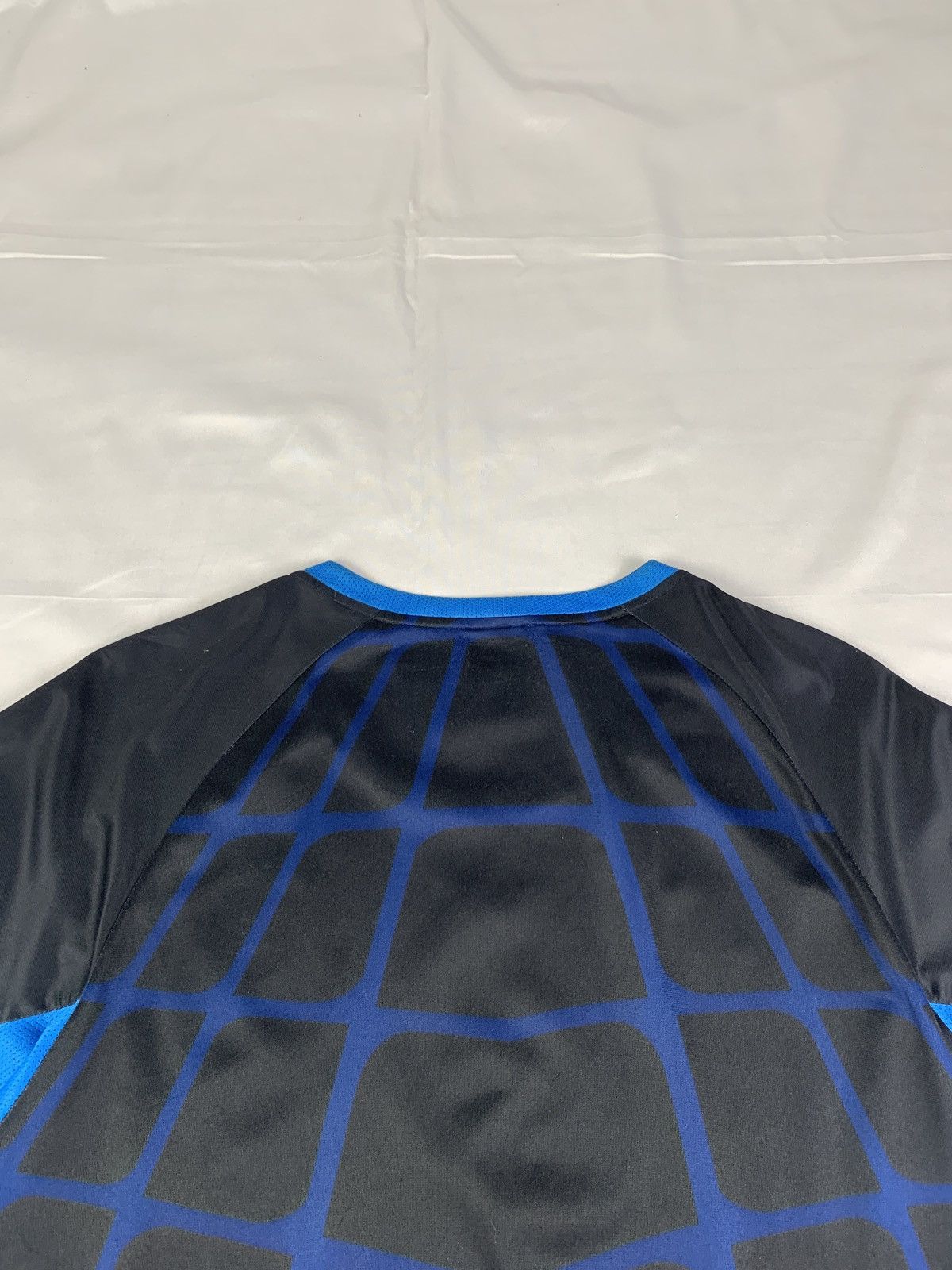 Adidas 2004 Adidas Football Center Nett Graphic Training Jersey Size US L / EU 52-54 / 3 - 5 Thumbnail