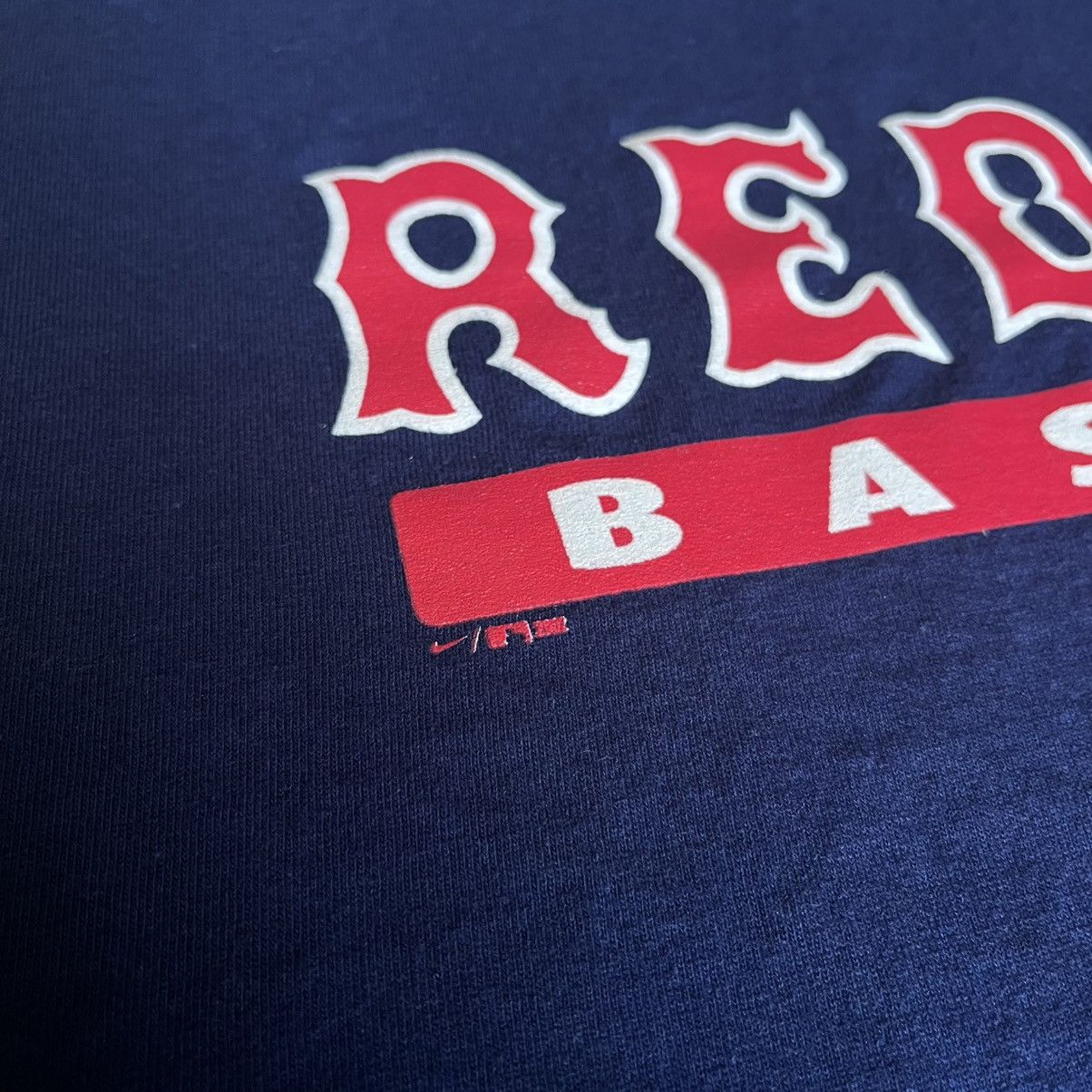 Nike Vintage 2000s Nike MLB Boston Red Sox Center Swoosh T Shirt Size US XXL / EU 58 / 5 - 3 Thumbnail