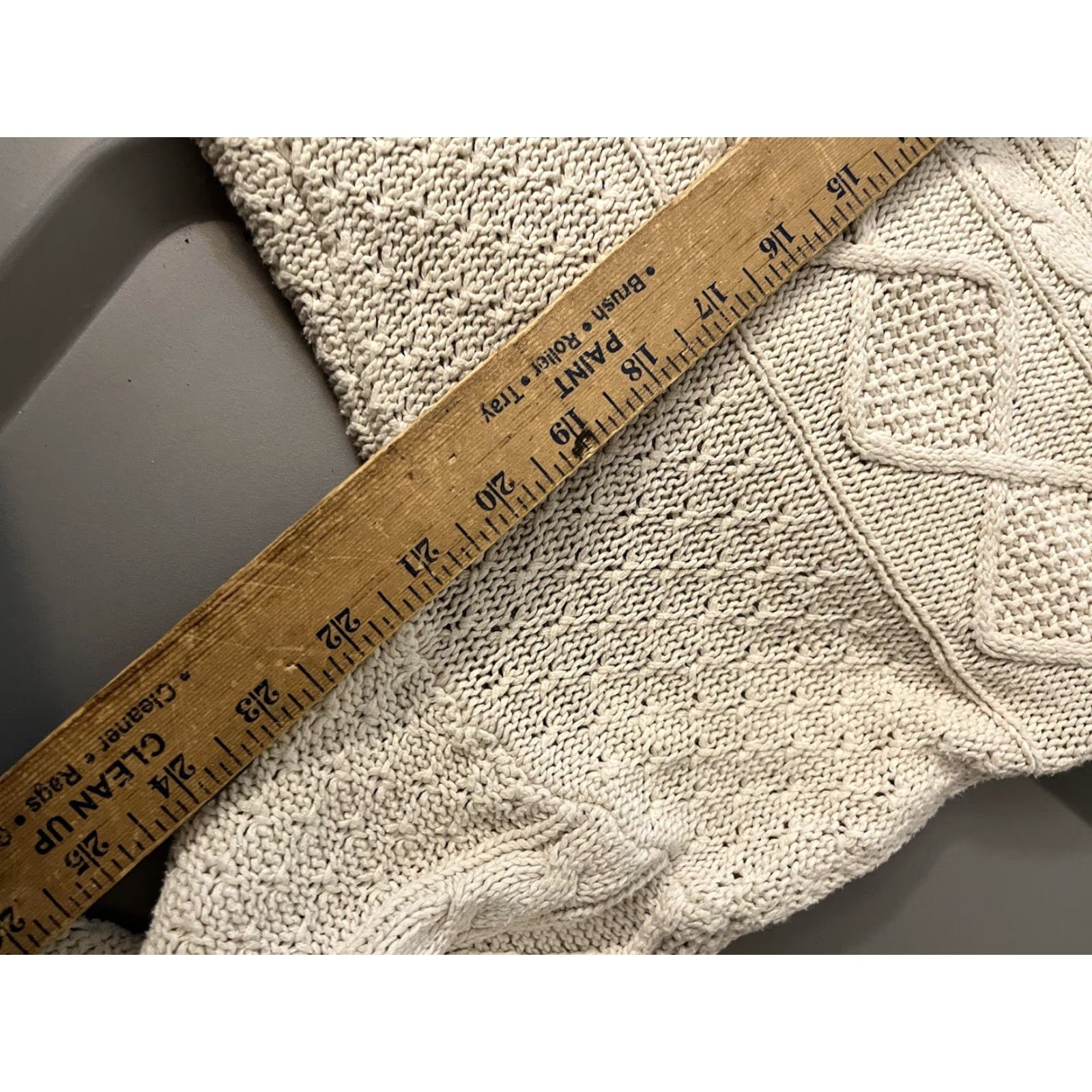 Urban Outfitters BDG Urban Outfitters Knit Sweater Women’s Small Cable Vest Ivory Crew Neck Size S / US 4 / IT 40 - 5 Thumbnail