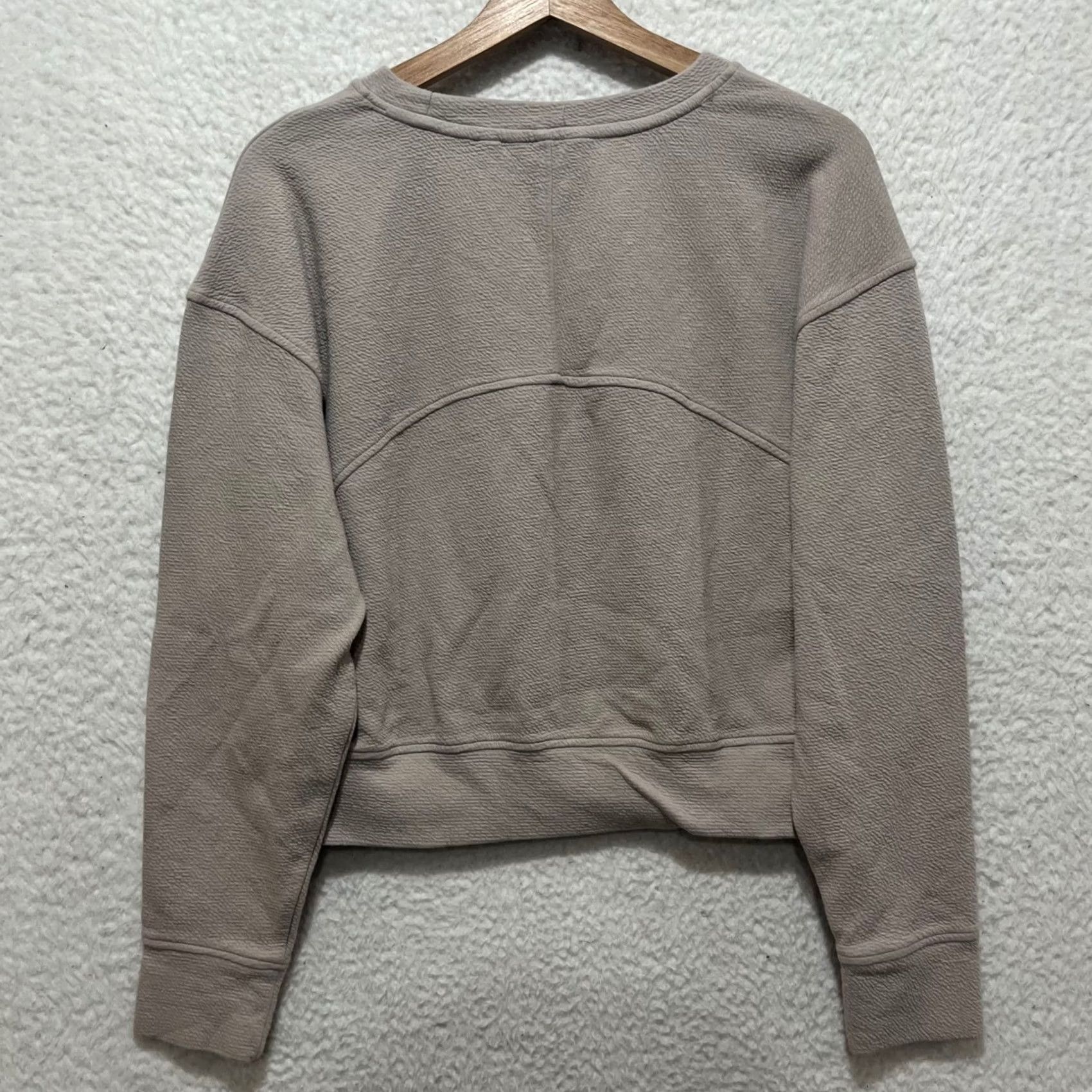 Vintage Danskin Women's M Tan Textured Crewneck Sweatshirt & Shorts Set Size M / US 6-8 / IT 42-44 - 3 Thumbnail