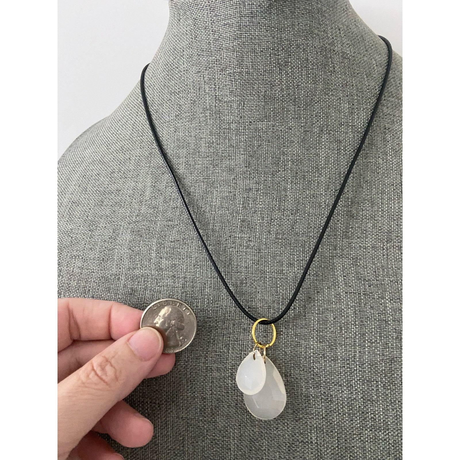 Handmade Upcycled white teardrop pendant necklace Size ONE SIZE - 2 Thumbnail