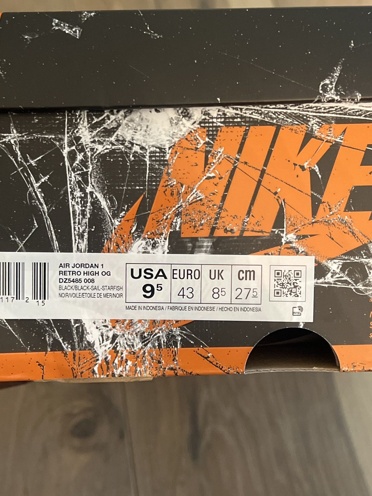 Jordan Brand Shattered Backboard jordan 1 Size US 9.5 / EU 42-43 - 3 Thumbnail