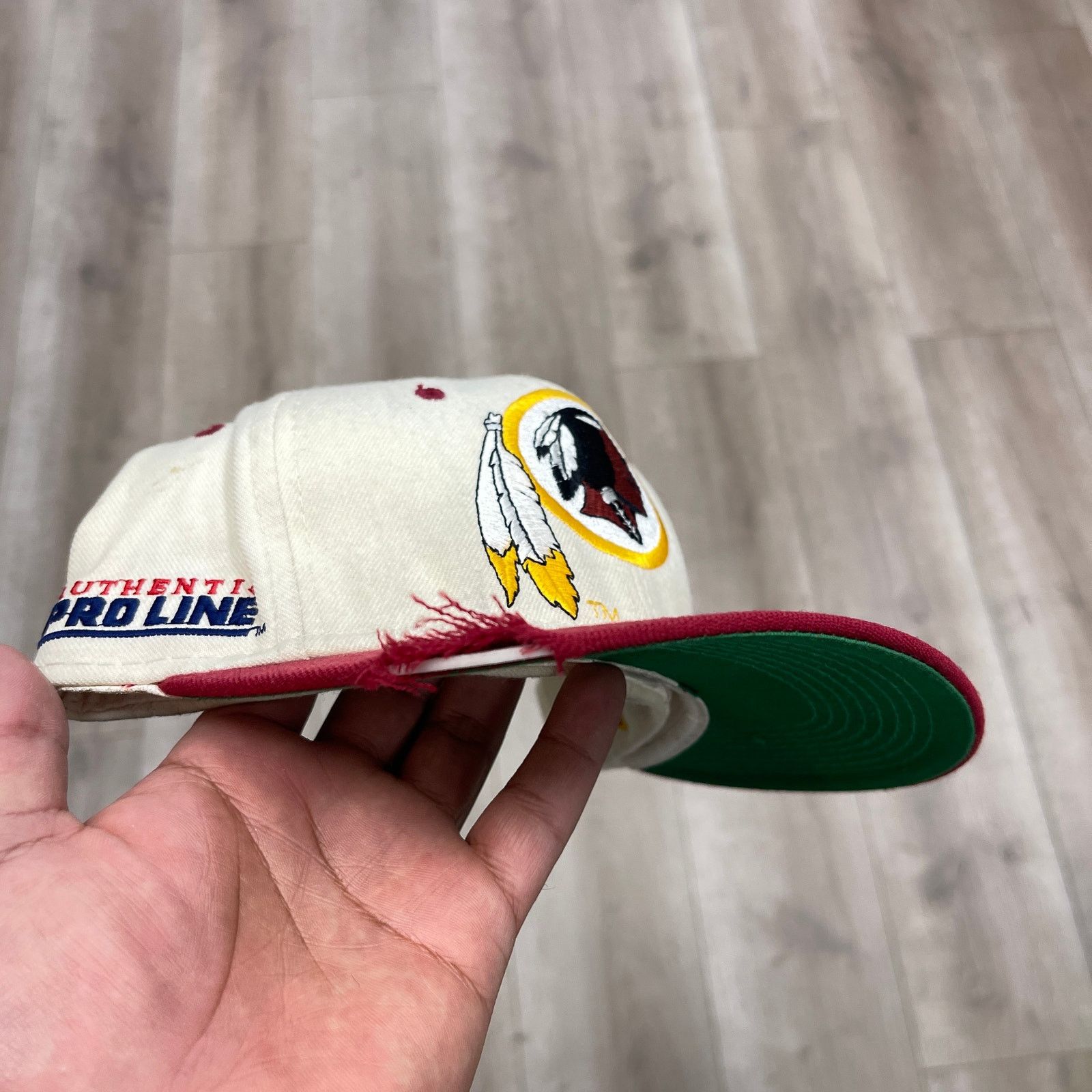 NFL vintage 90s Washington Redskins fitted Cap hat 7 3/8 Size ONE SIZE - 7 Thumbnail