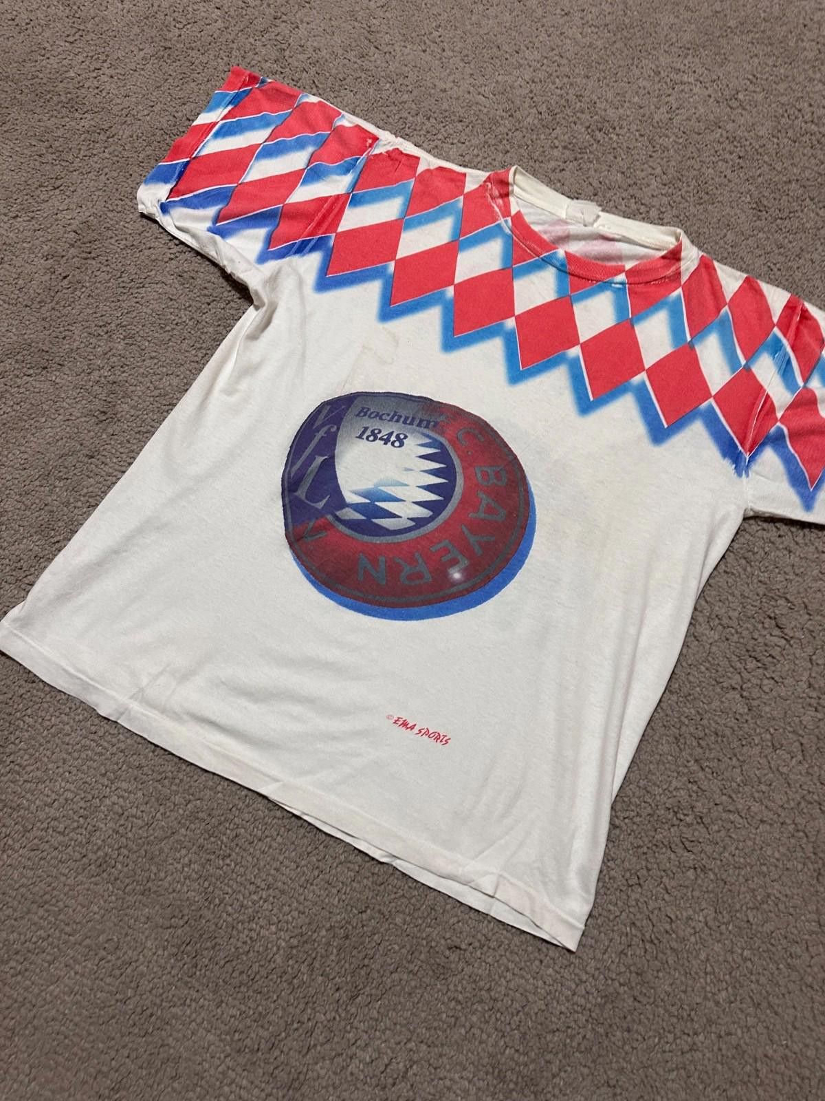 The Unbranded Brand Vintage T-Shirt Bayern Bochum Sz L Size US L / EU 52-54 / 3 - 2 Thumbnail