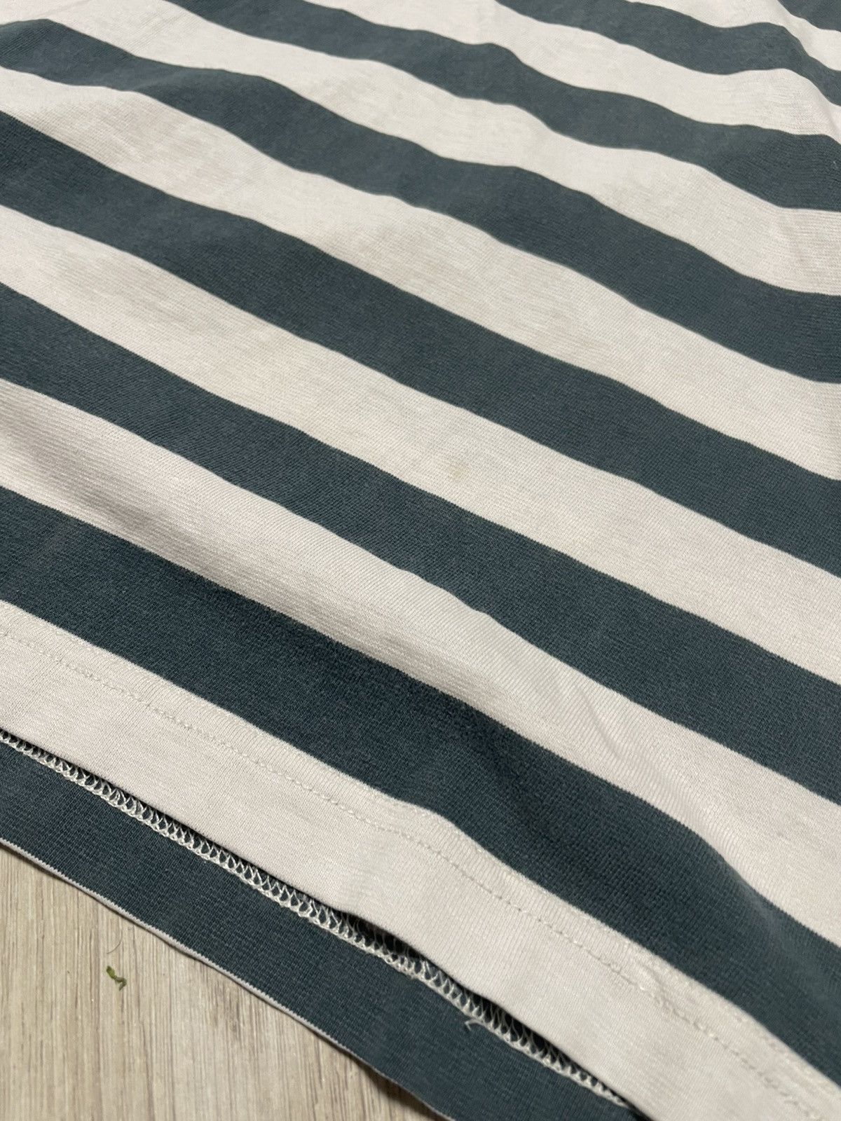 Guess × Vintage Vintage 90s Guess Jeans USA Stripes Longsleeve Y2K T Shirt Size US L / EU 52-54 / 3 - 13 Thumbnail