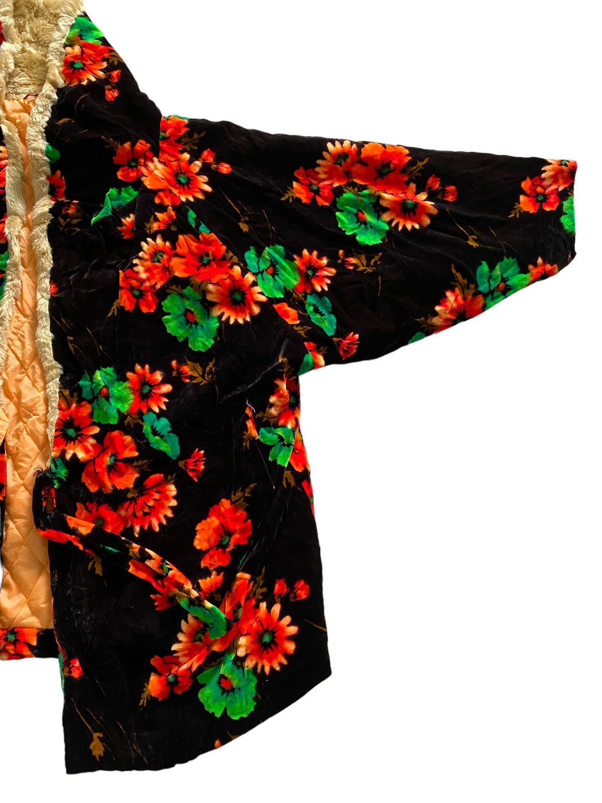 Japanese Brand Vintage kimono velvet Flower Motive Japan Oversized Jacket Size US XL / EU 56 / 4 - 6 Thumbnail