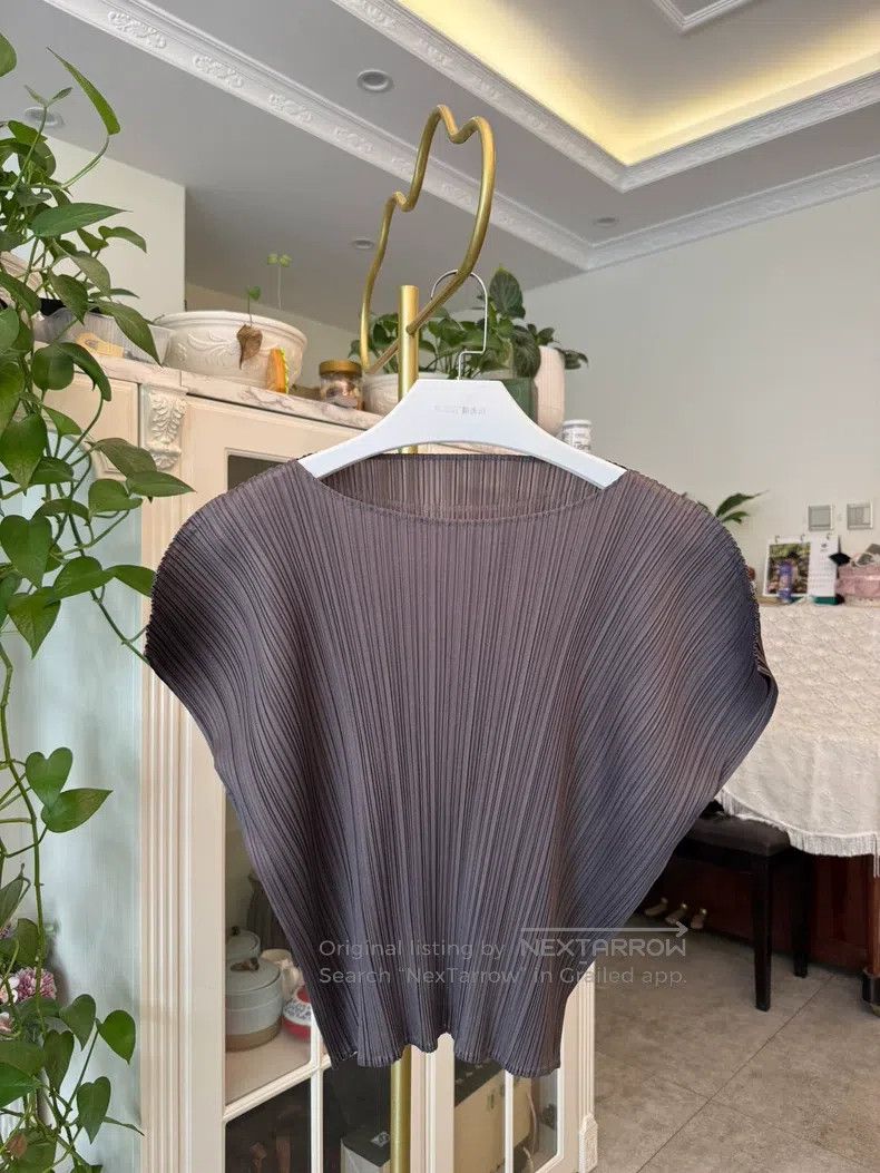 Issey Miyake Issey Miyake Brown Kelp-style Short-sleeve T-shirt Size L / US 10 / IT 46 - 1 Thumbnail