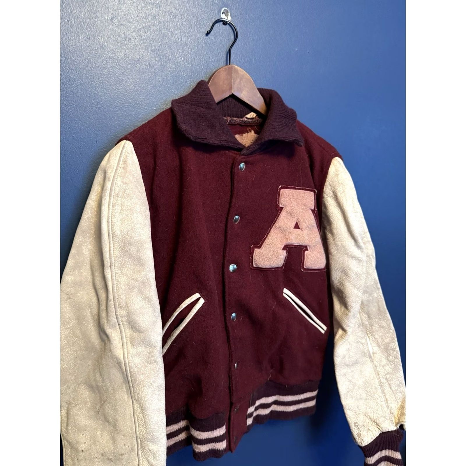 Vintage VINTAGE Finch Sportswear Anoka Tornados Wool Leather Varsity Jacket Medium Mens Maroon Wool Leather 60’s 40 measurements 23in 19in Size US M / EU 48-50 / 2 - 5 Thumbnail