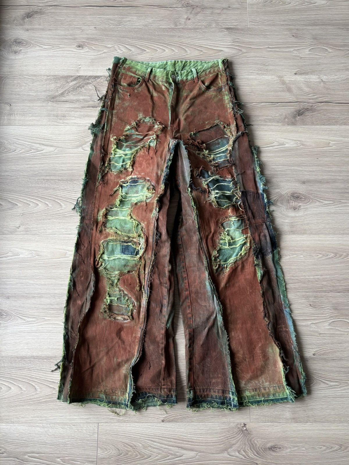 Handmade out-seam distressed hand-painted jeans y2k archive opium Size US 31 - 1 Thumbnail