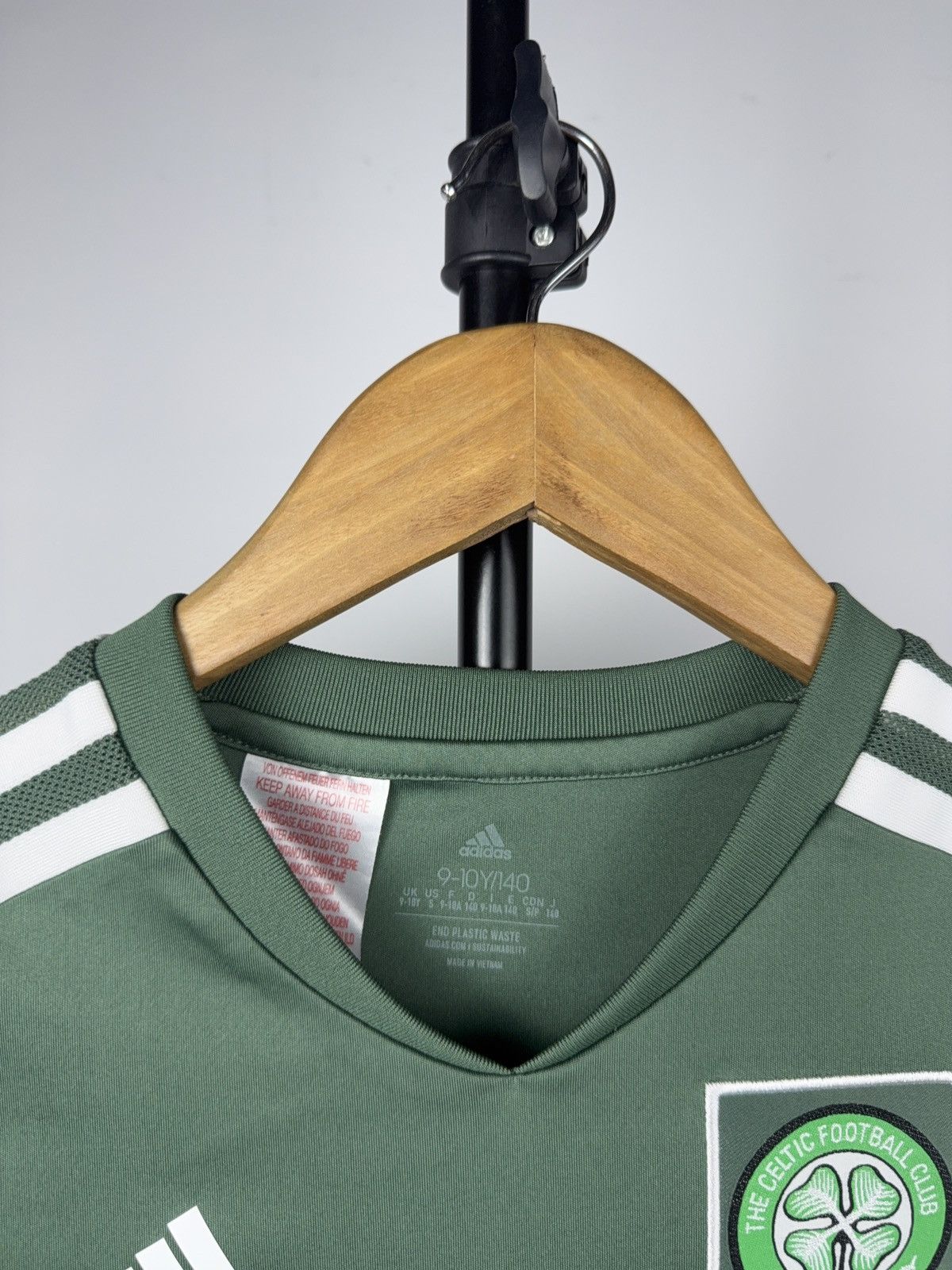 Adidas 00s Celtic FC Adidas AEROREADY Training Top 9–10Y / 140 Size US XXS / EU 40 - 6 Thumbnail