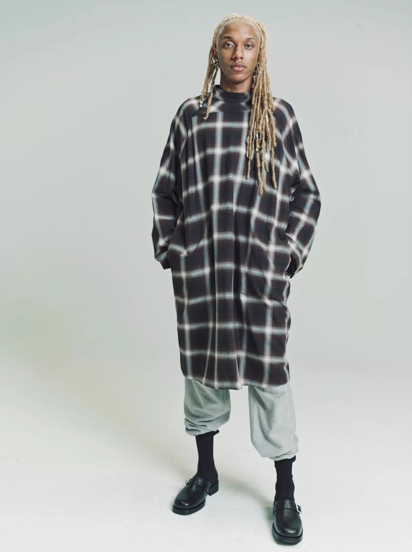 Takahiromiyashita The Soloist. soloist x Rafu Checkered Surgical Coat OS (2 Ways)One Size Size US S / EU 44-46 / 1 - 8 Thumbnail