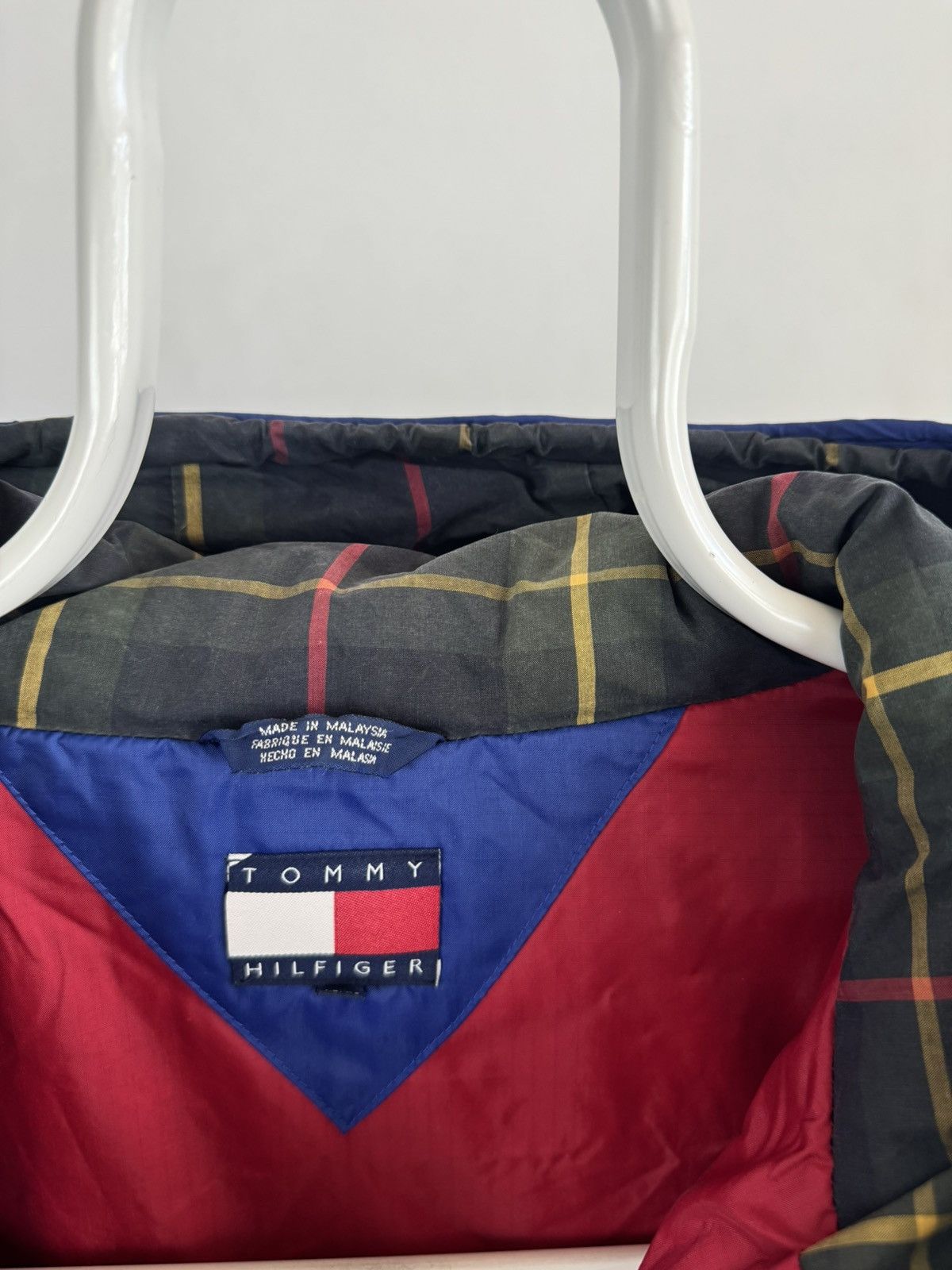 Tommy Hilfiger Vintage 90’s Tommy Hilfiger Puffer Jacket Size US XL / EU 56 / 4 - 3 Thumbnail