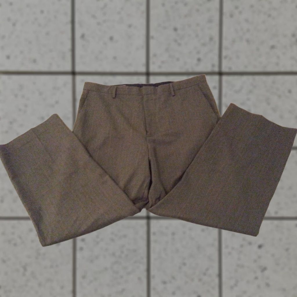 Banana Republic Banana Republic Dress Pants Grey Khaki Chino Trouser Mens 38x32 40x29 Size US 38 / EU 54 - 1 Thumbnail