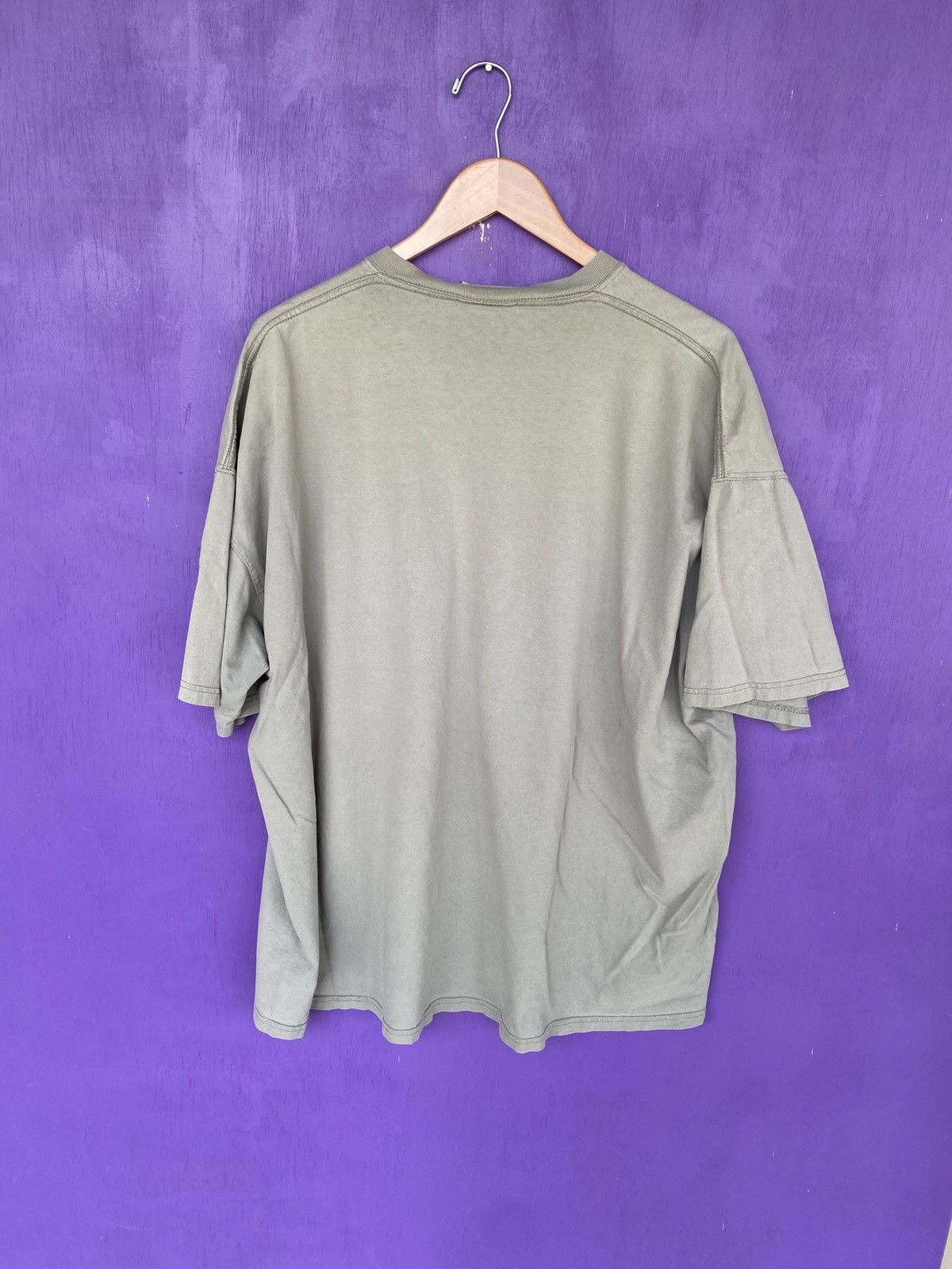Russell Athletic Vintage 90s Russell athletic faded essentjal pocket tee Size US XXL / EU 58 / 5 - 2 Thumbnail