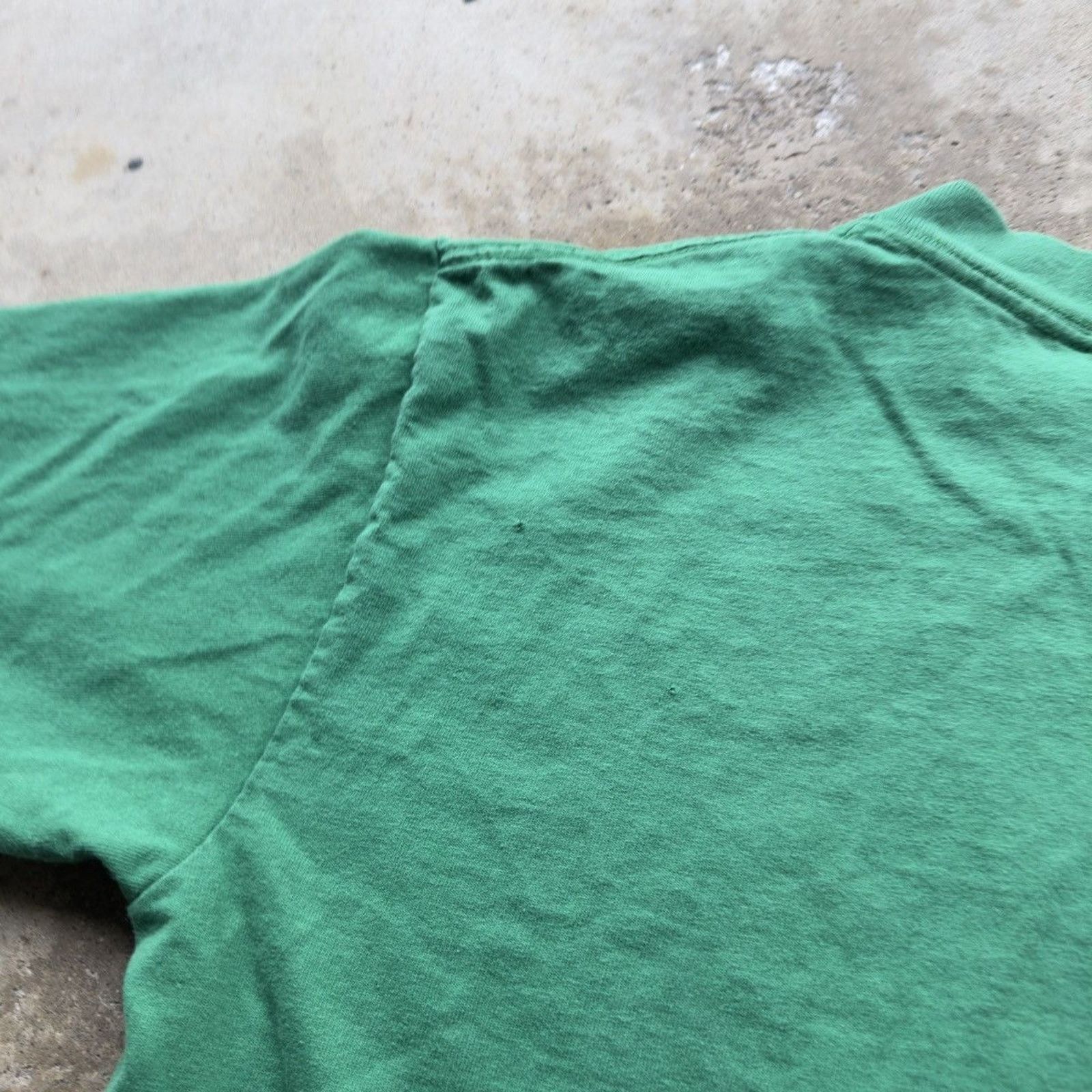 Vintage VINTAGE 90s REMINGTON BULLET KNIFE TEE GREEN M Size US M / EU 48-50 / 2 - 10 Thumbnail