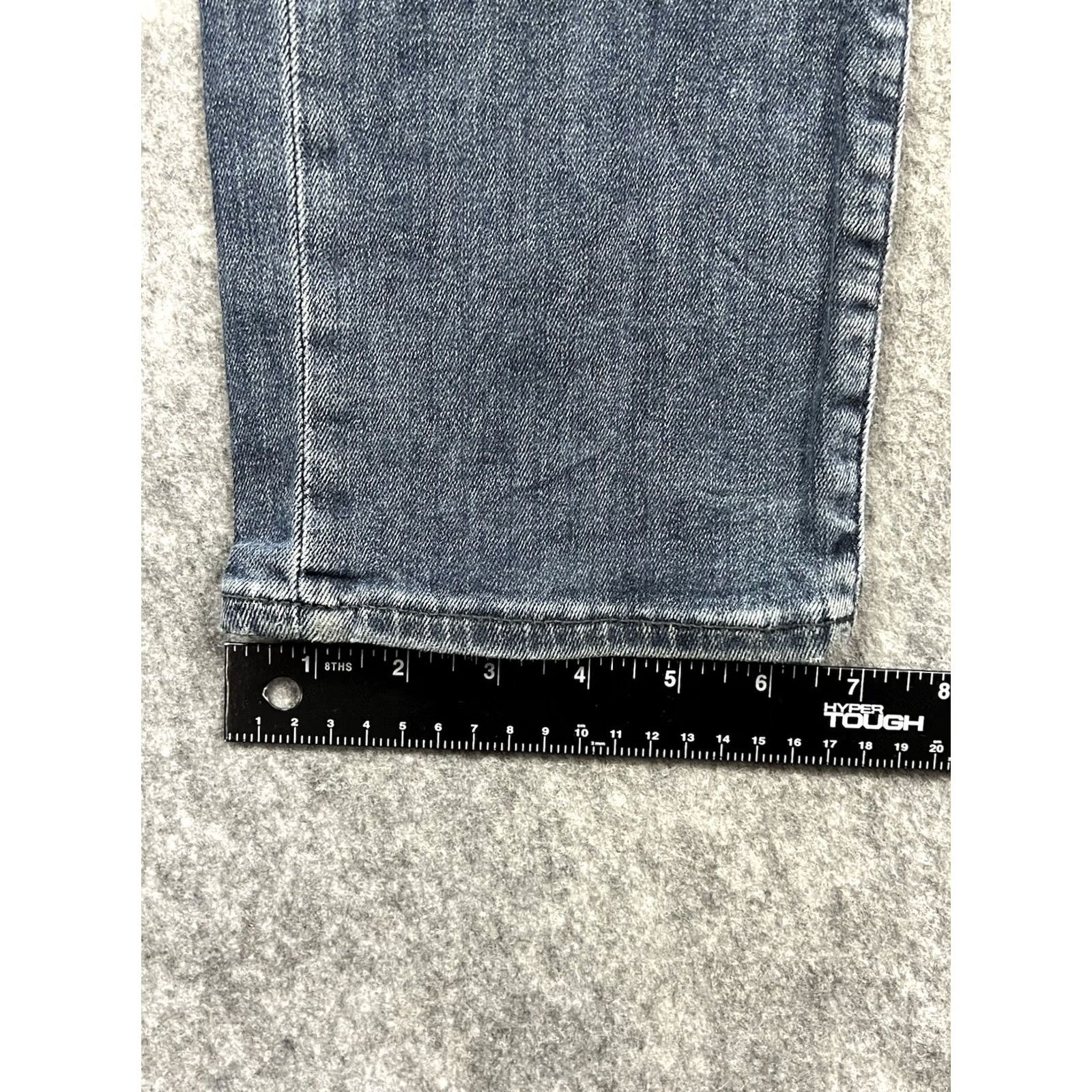 Levi's VTG Levi's 511 Jeans Men Slim Straight Denim Distressed Size 33x34 Blue Logo 5-Pocket Size US 33 - 7 Thumbnail