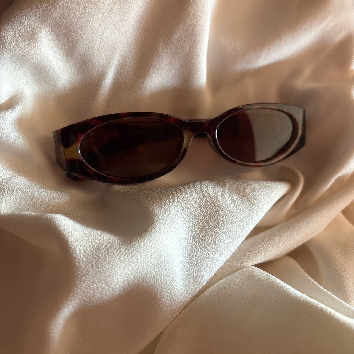 Gucci Gucci Oval Frame Glasses Size ONE SIZE - 2 Thumbnail