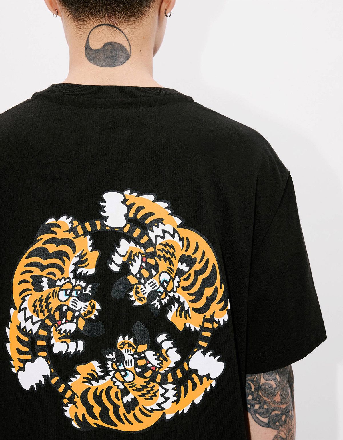 Kenzo Kenzo Verdy Market Genderless Oversized Black T-Shirt Size US S / EU 44-46 / 1 - 7 Thumbnail