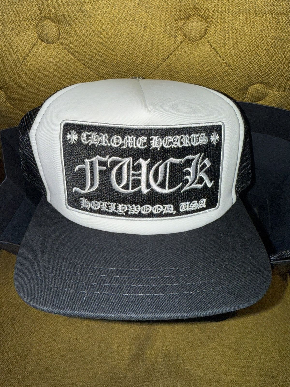 Chrome Hearts Chrome hearts exclusive “fuck Hollywood” trucker hat Size ONE SIZE - 1 Thumbnail