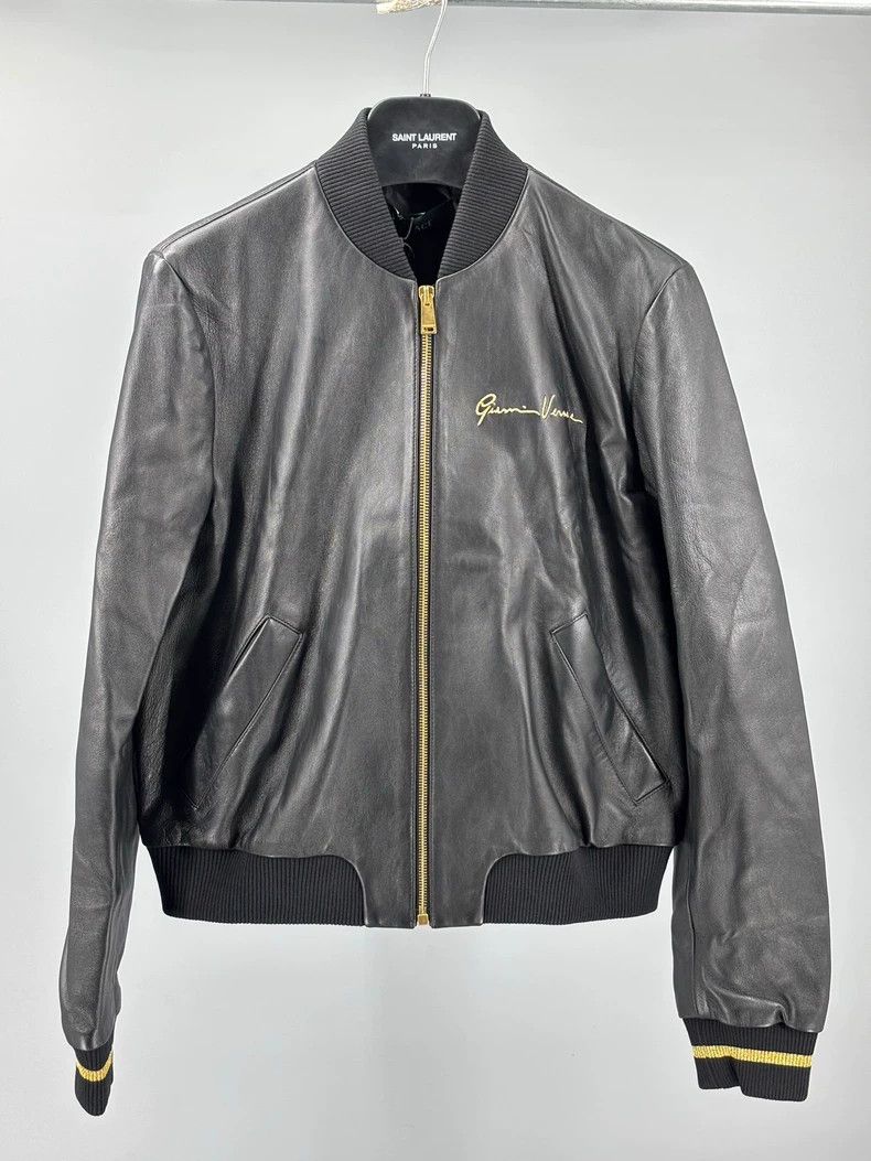 Versace Versace Sheepskin embroidered jacket coat Size M / US 6-8 / IT 42-44 - 1 Thumbnail