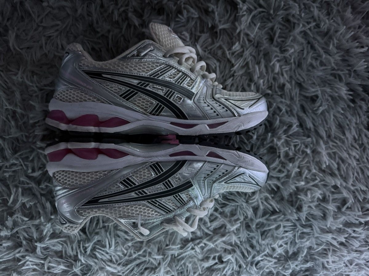 Asics ASICS size 8.5 Size US 8.5 / EU 41-42 - 1 Thumbnail