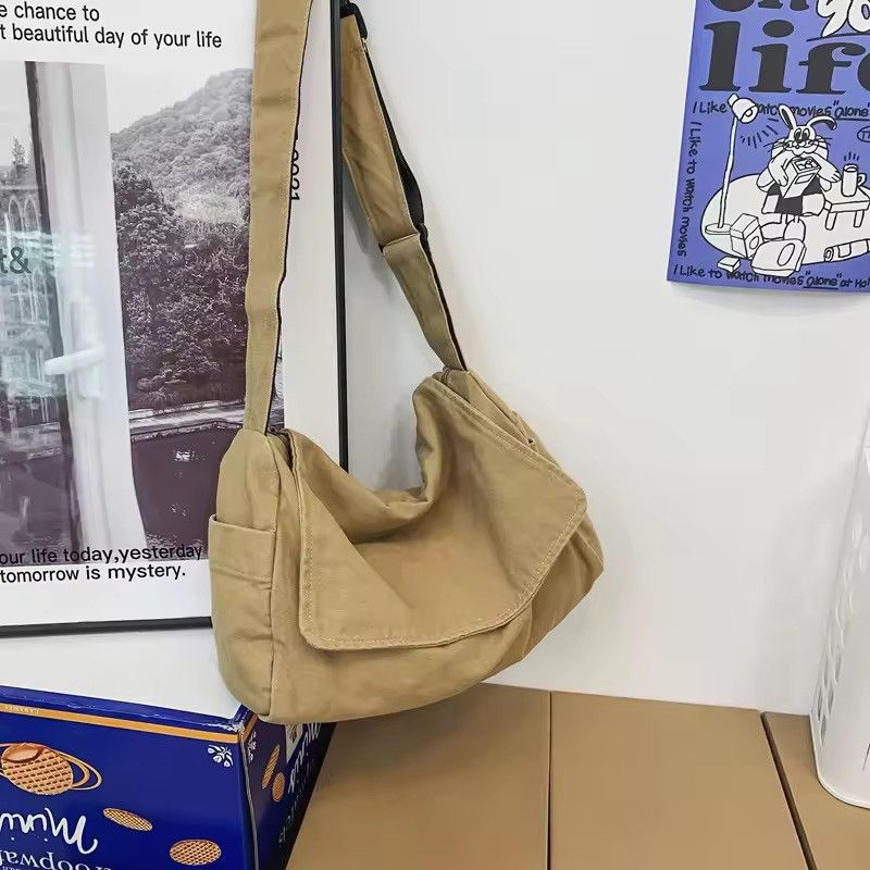 Japanese Brand Military-Style Canvas Shoulder Bag / Messenger Tote Size ONE SIZE - 1 Thumbnail