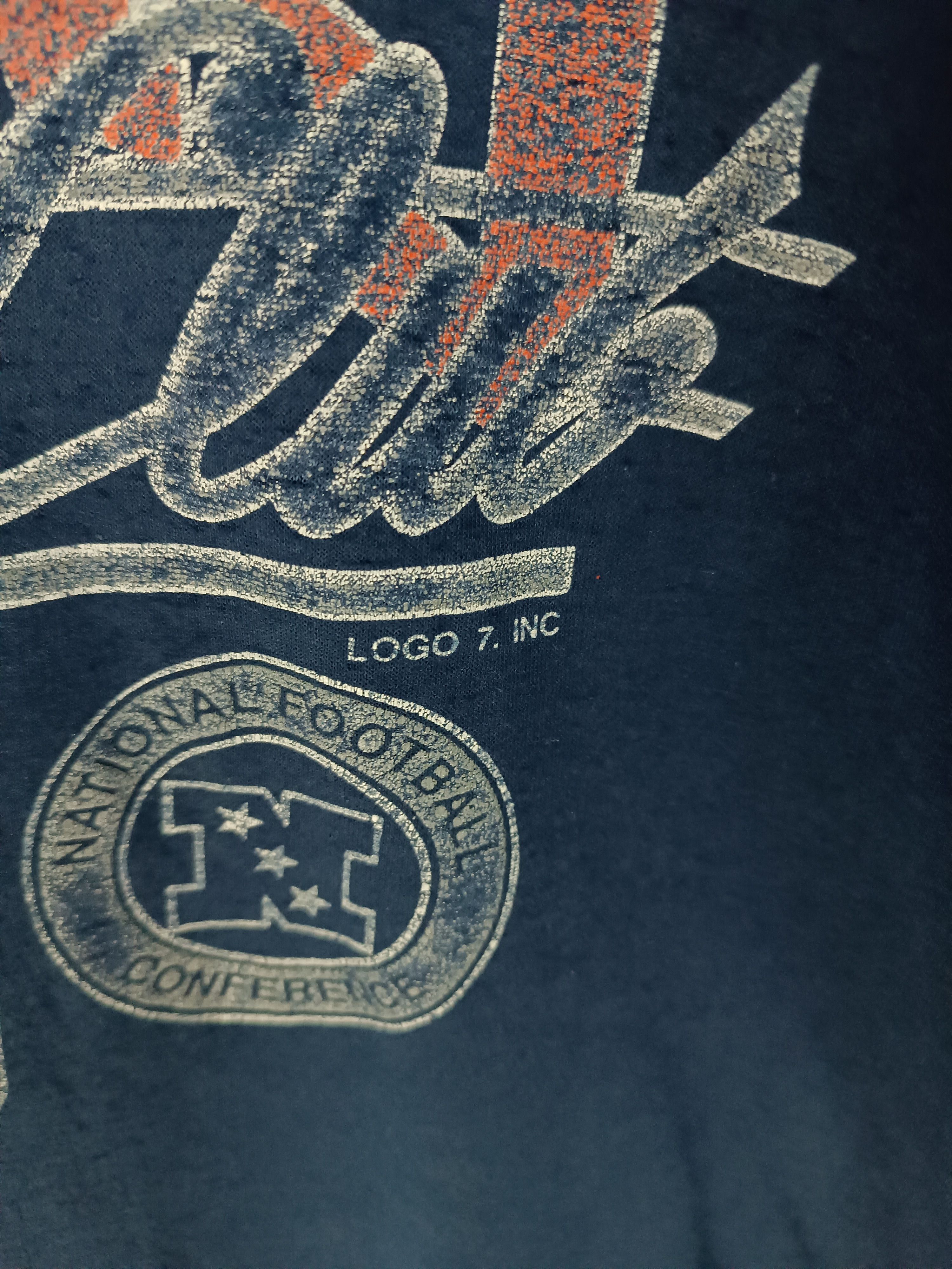 NFL VINTAGE 80'S NFL CHICAGO BEARS FADED TEE BULLS CUBS SOX Size US XL / EU 56 / 4 - 10 Thumbnail