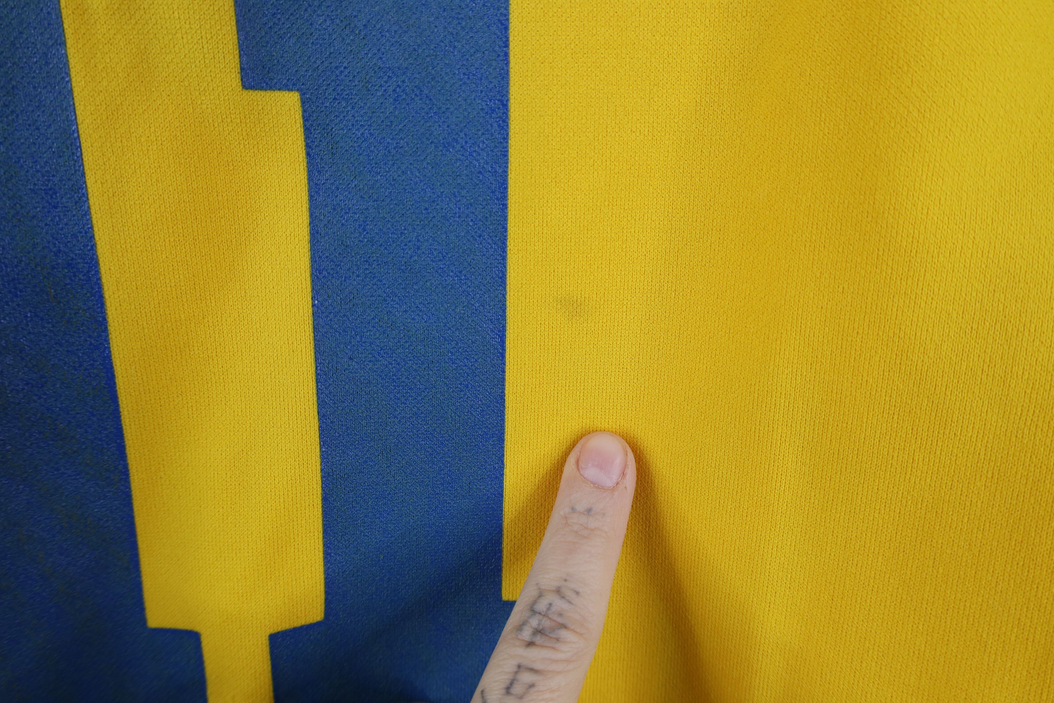 Champion Vintage 70s Champion V-Neck Durene Jersey T-Shirt Yellow USA Size XL / US 12-14 / IT 48-50 - 12 Thumbnail