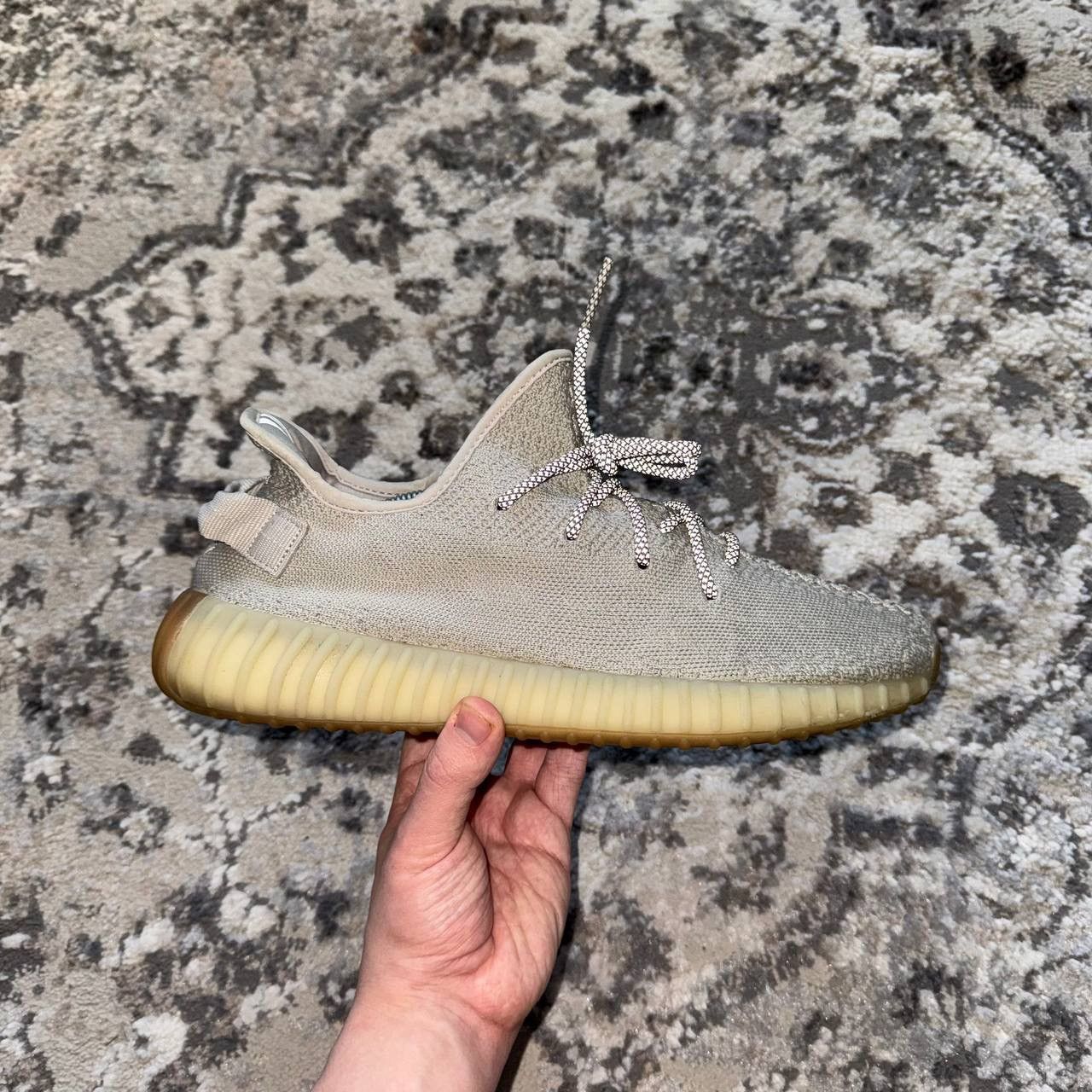Yeezy Yeezy Boost 350 V2 'Sesame' Size US 11 / EU 44 - 3 Thumbnail