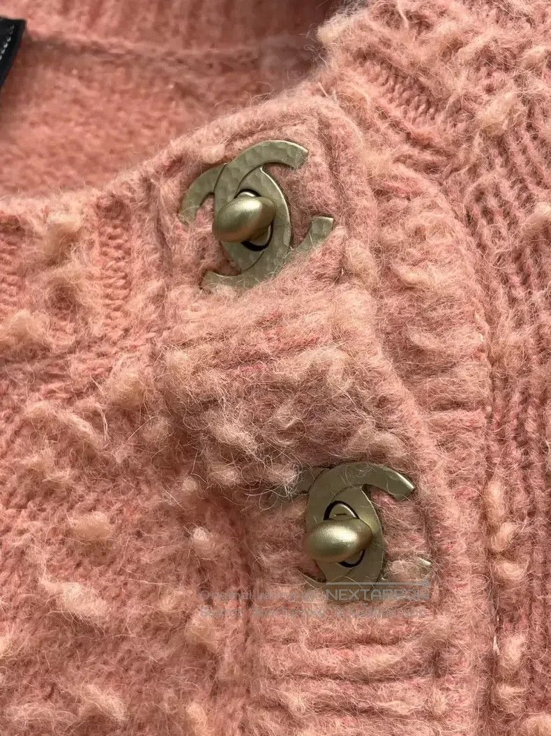 Chanel Chanel Orange-pink schoolbag button sweater Size XXS / US 00 / IT 34 - 3 Thumbnail